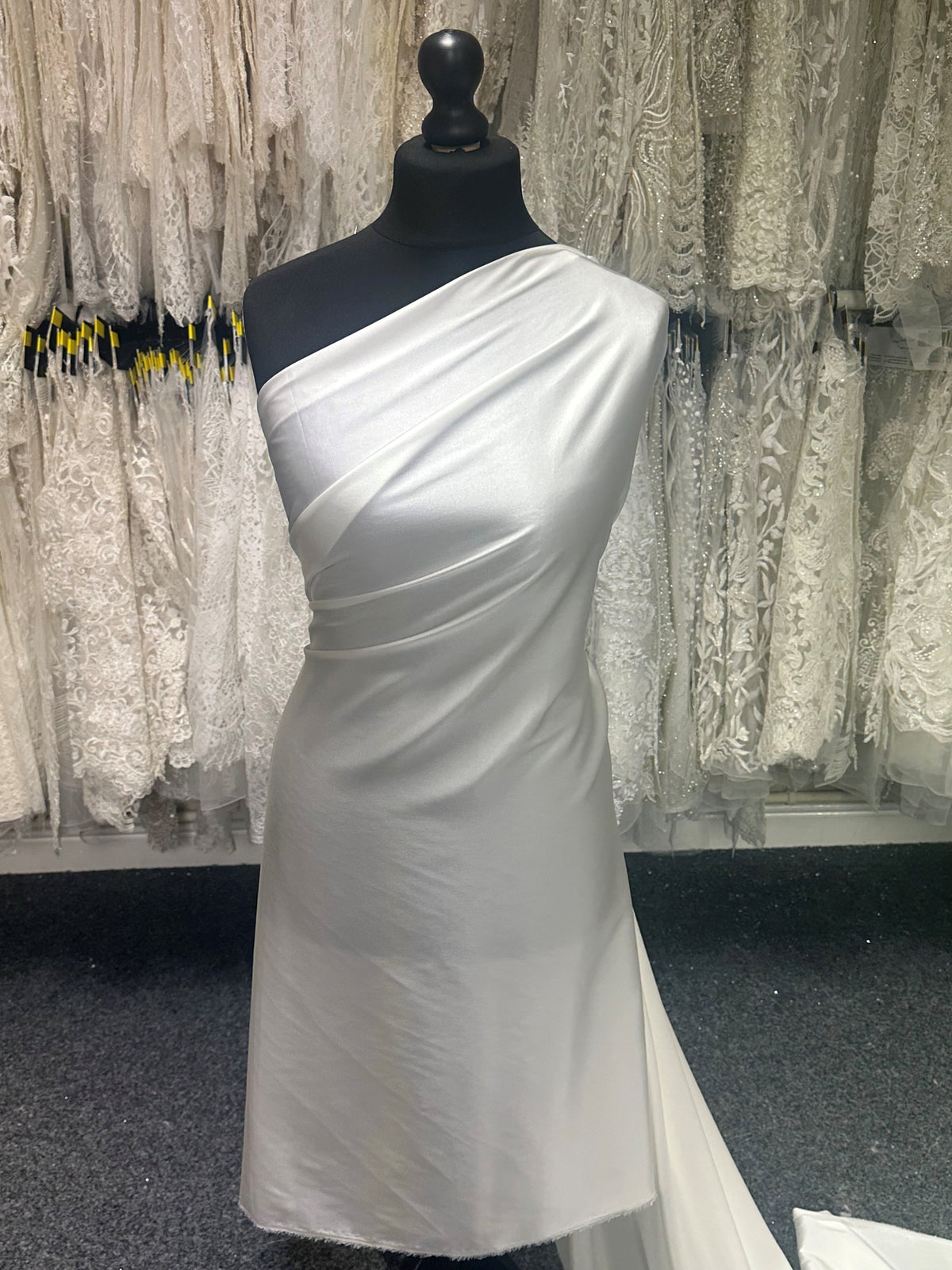 Elfenbeinfarbene Peace Silk - Sanctity