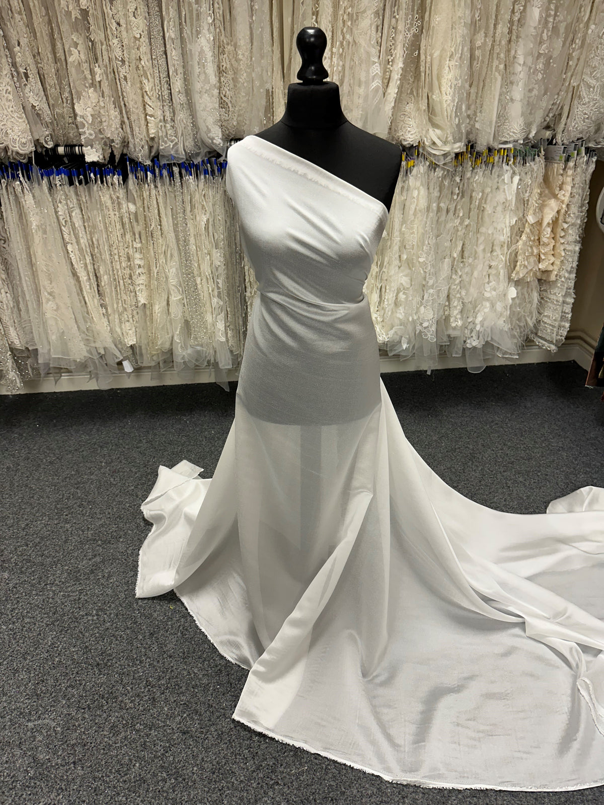 Elfenbeinfarbener Polyester-Organza - Jocularity