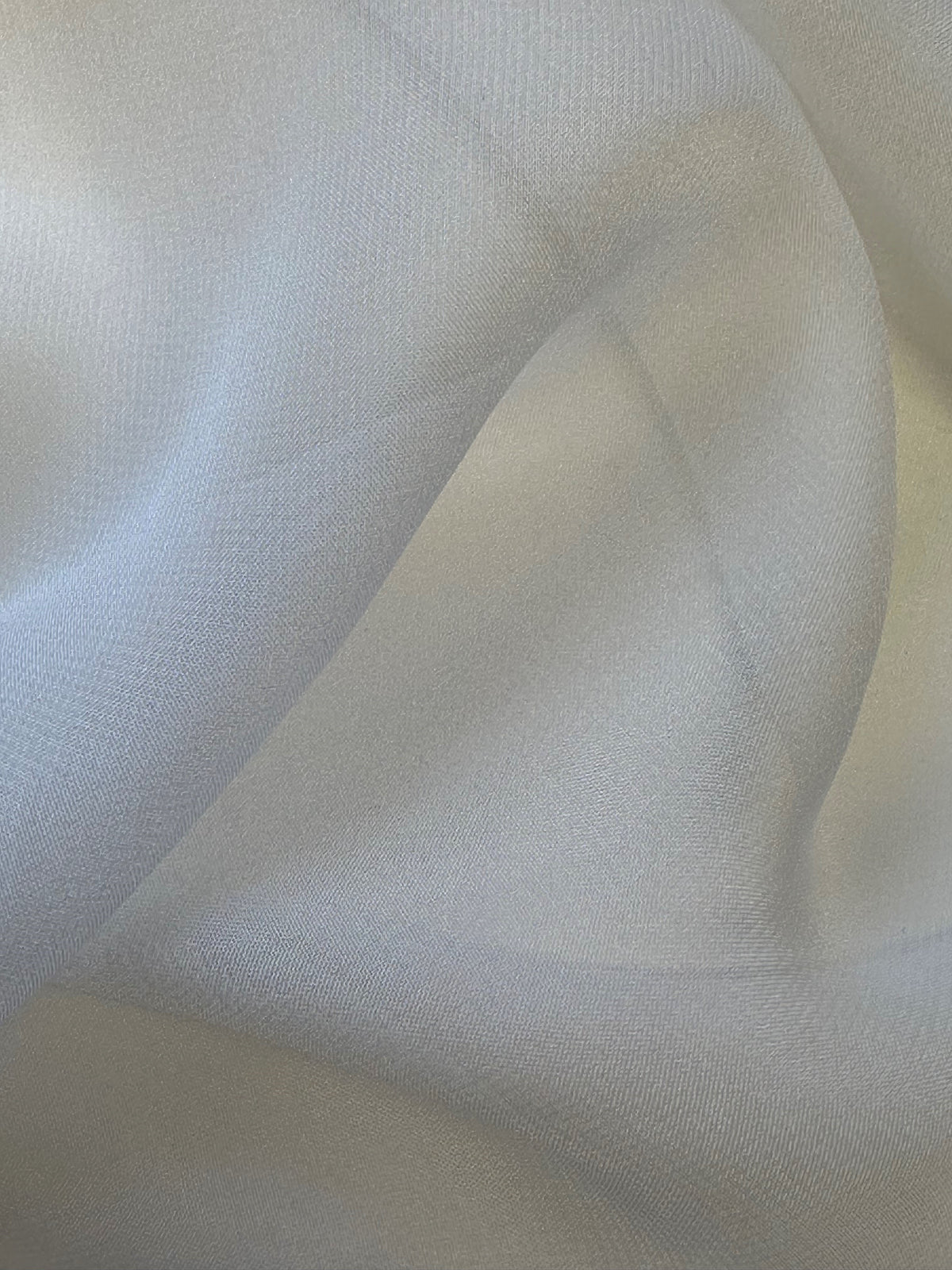 Elfenbeinfarbener Polyester-Chiffon – Tanz