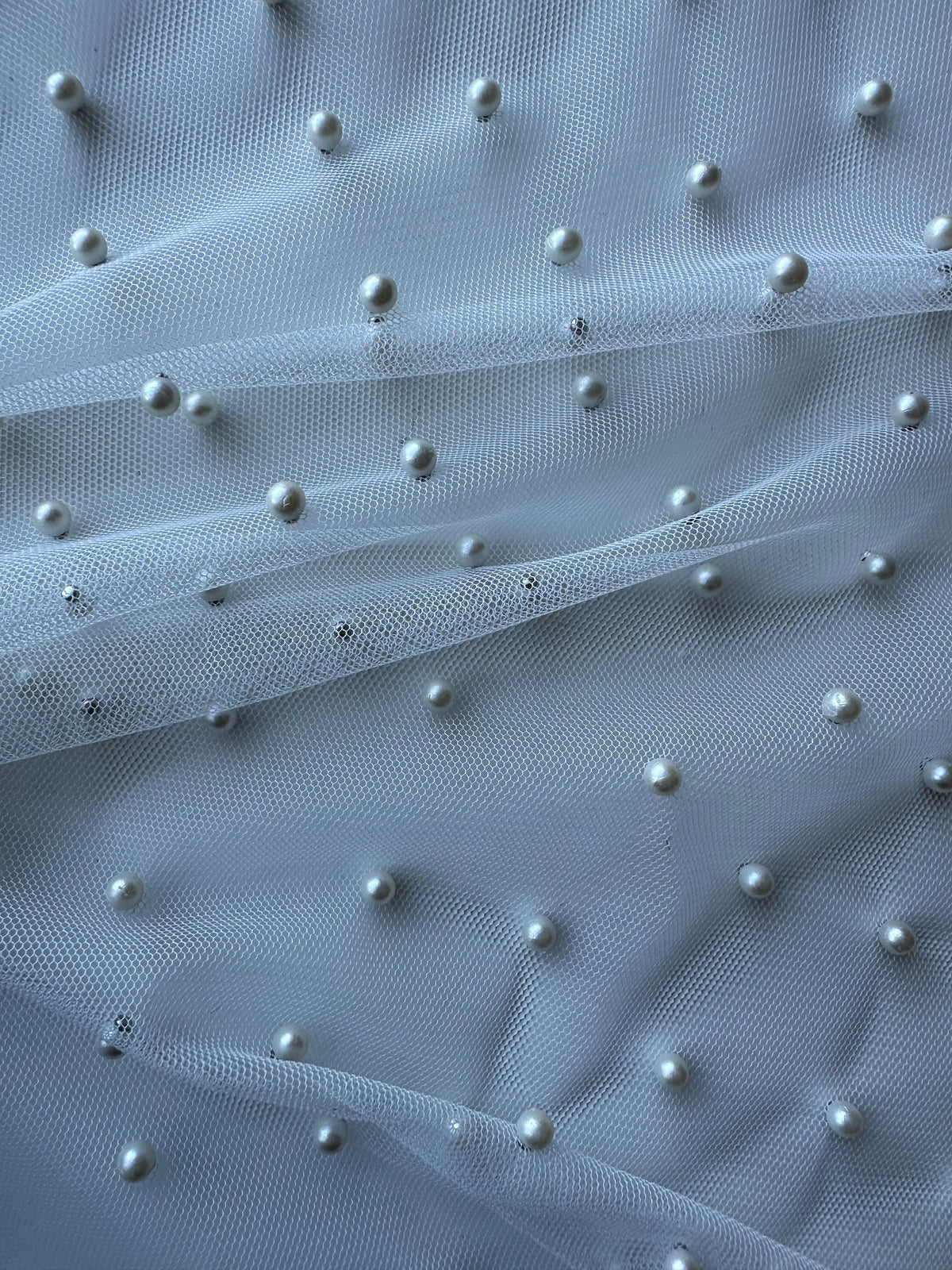 Elfenbeinfarbener Perlentüll - Kin