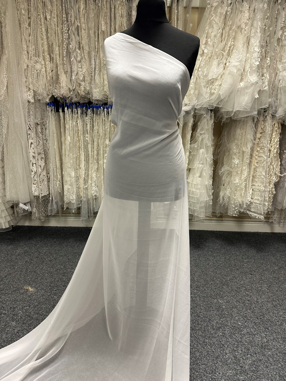 Weißer Seiden-Georgette – Schimmer