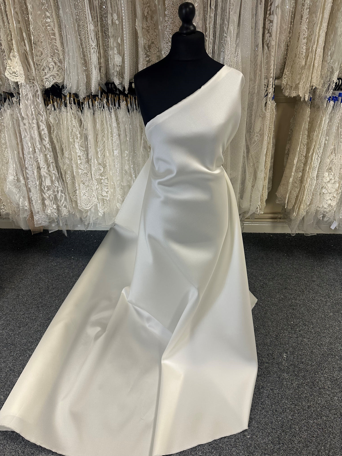 Elfenbeinfarbener Öko-Organza-Mikado – Cheer