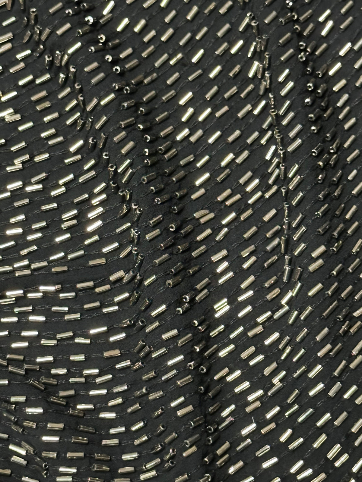 Schwarzer Georgette mit Perlen - Dara