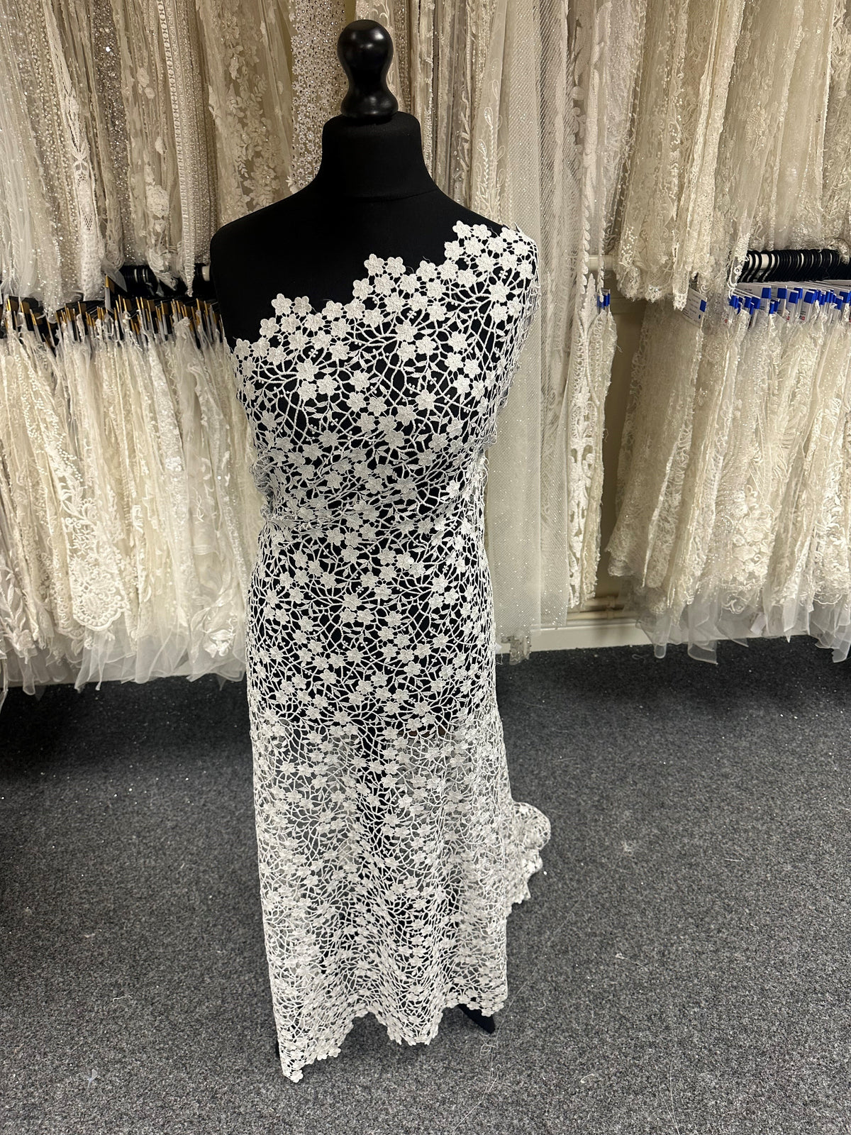 Silberne Guipure-Spitze – Ebba