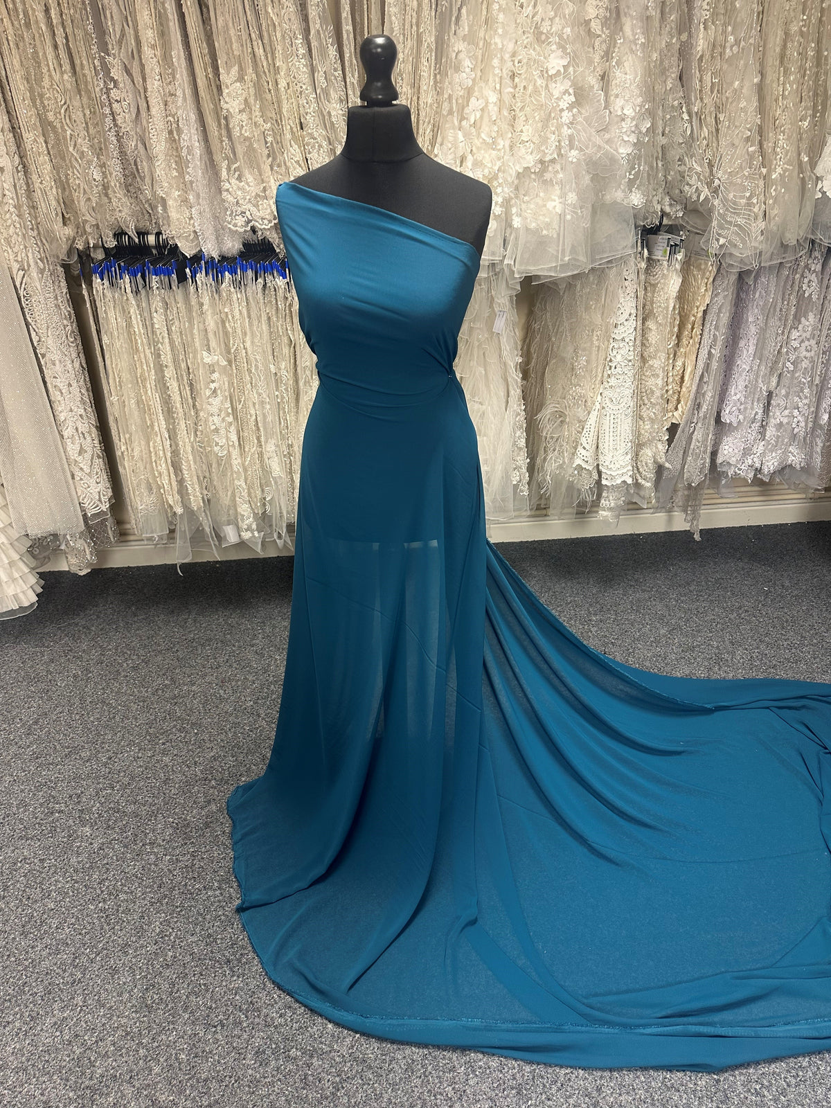 Blaugrüner Polyester-Chiffon – Benevolence