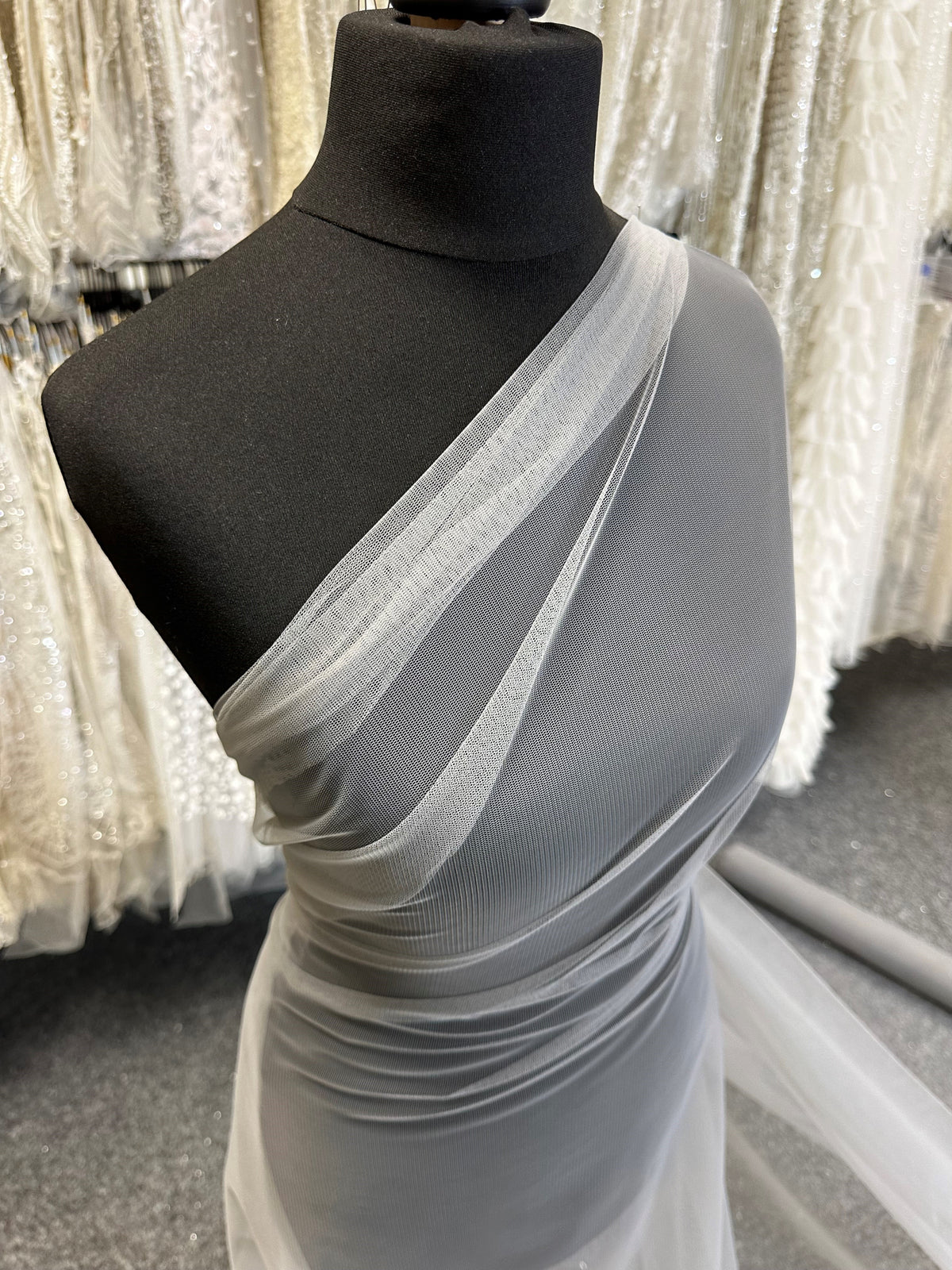 Silberner Tüll - Karneval