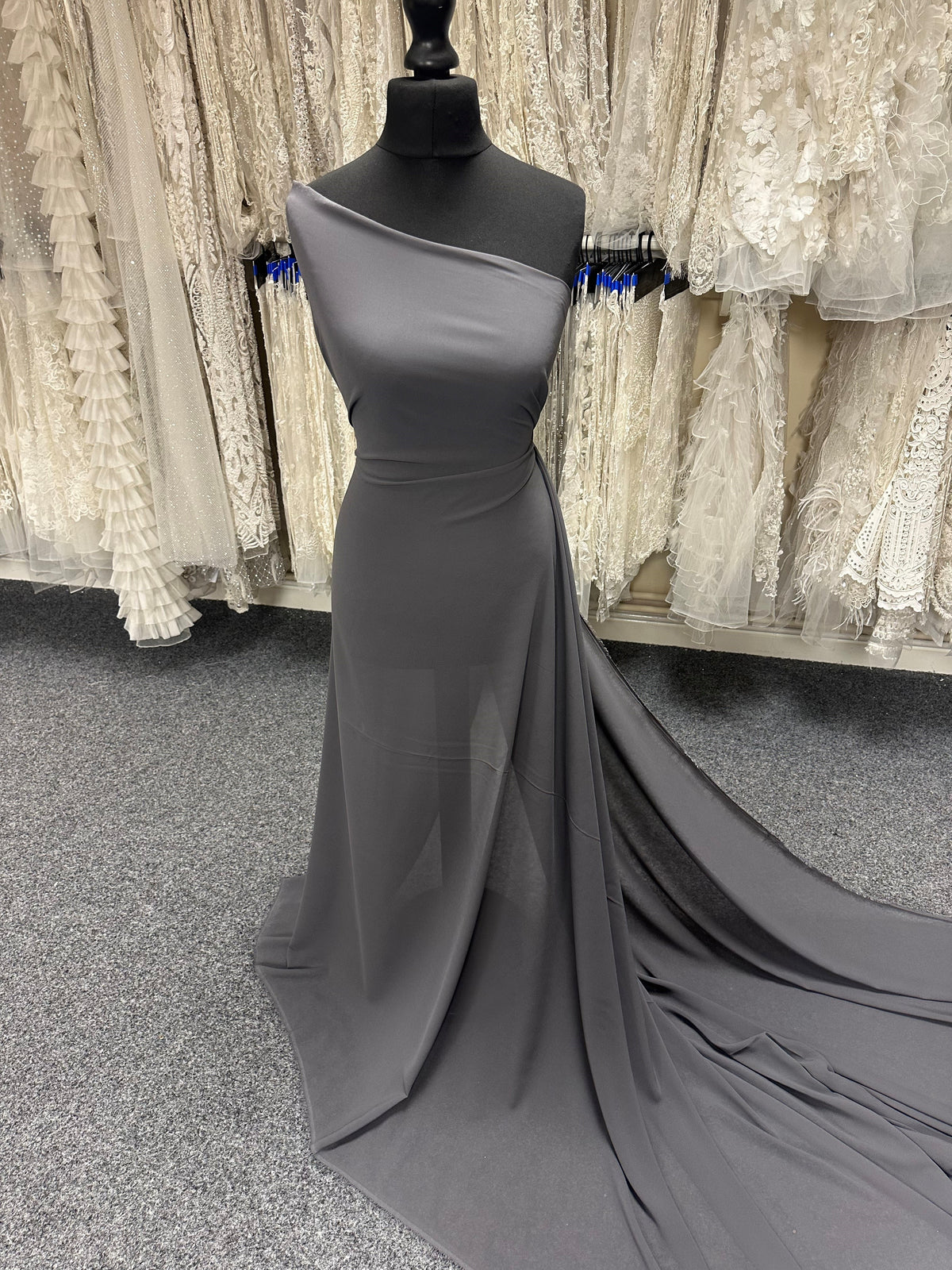 Grauer Polyester-Chiffon - Benevolence