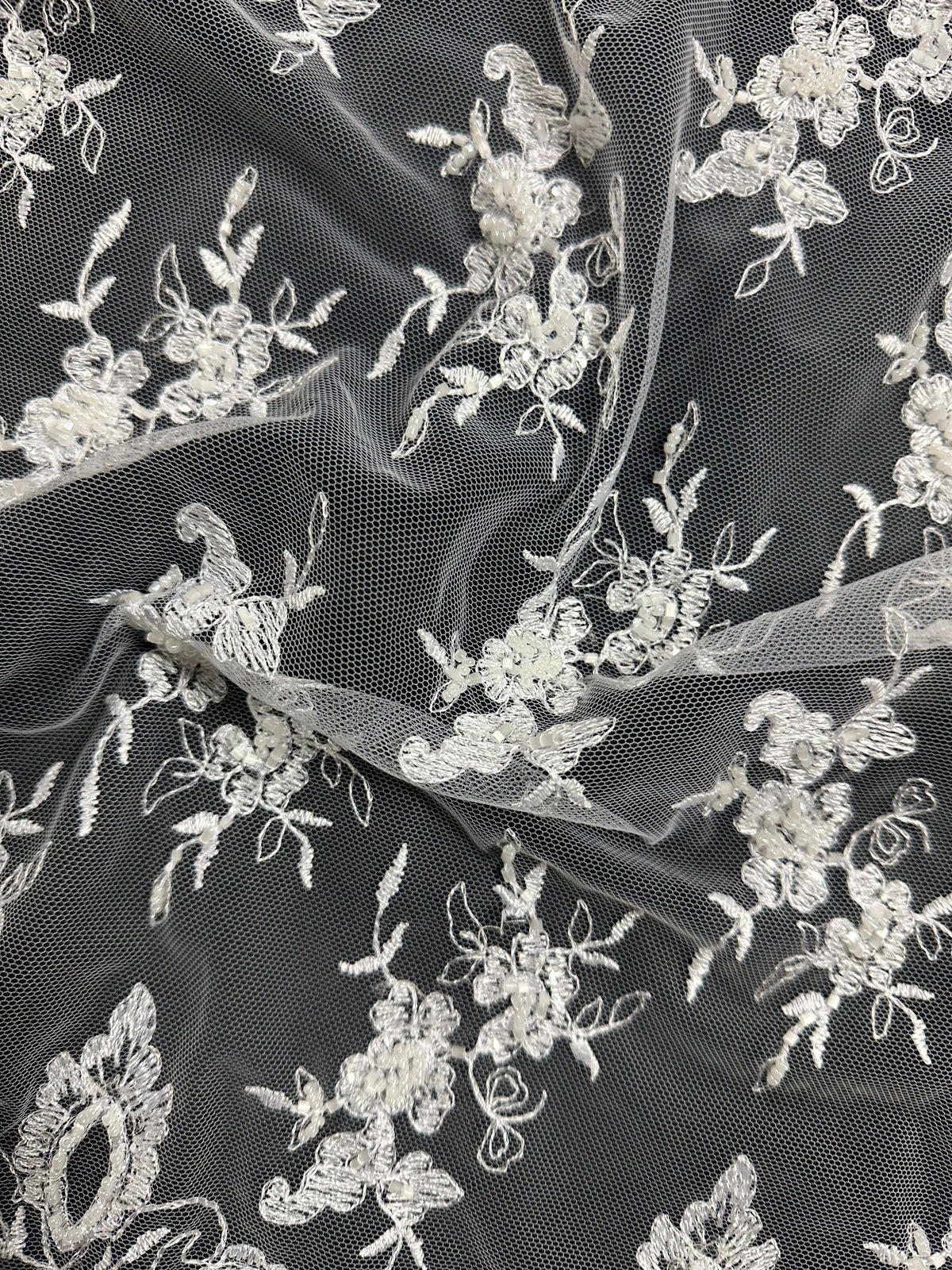 Weiß Perlenstickerei - Saftig