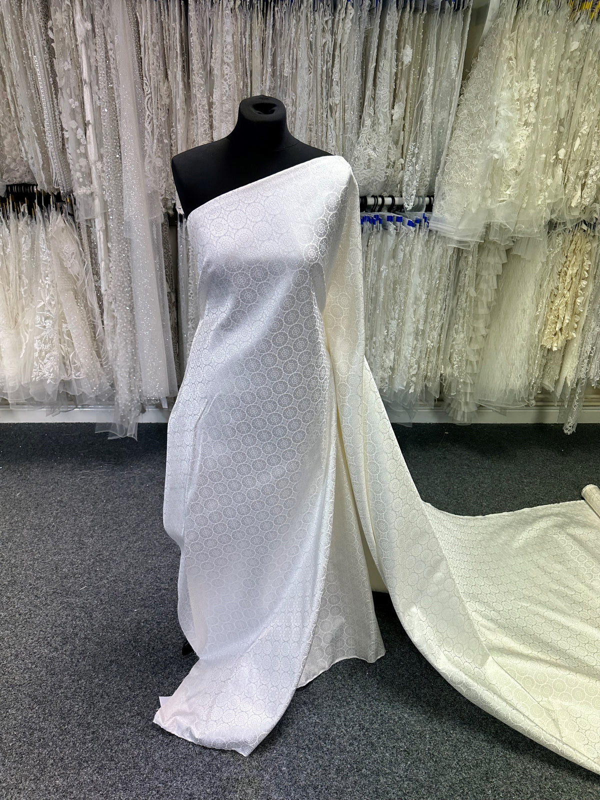 Elfenbeinfarbener Seidenbrokat - Taco