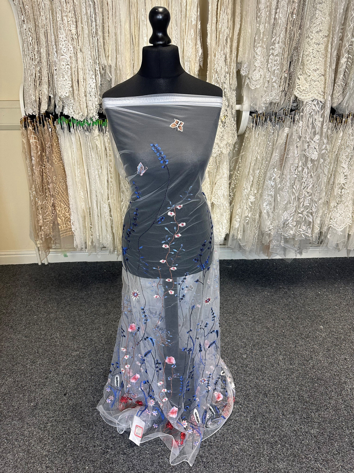 Tutti Frutti bestickte Spitze – Sassi