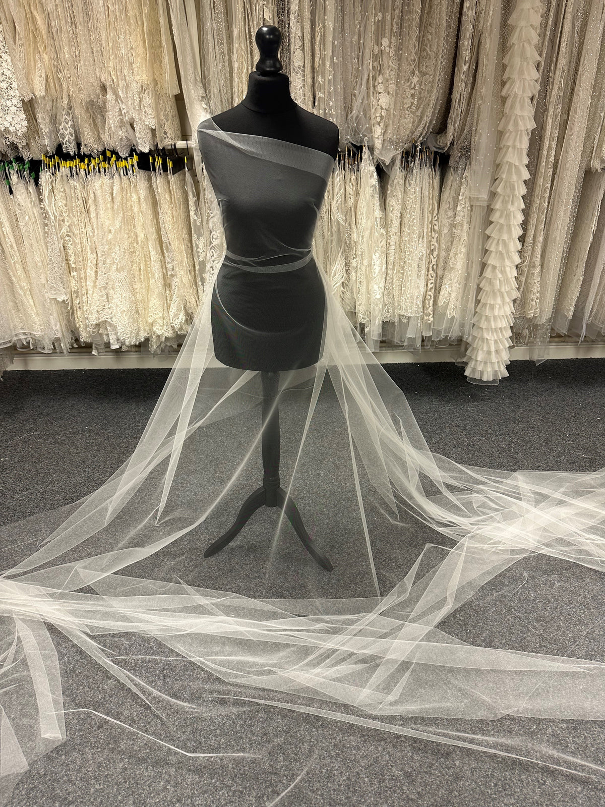 Blasses Elfenbein Brauttüll für Schleier – Crescendo