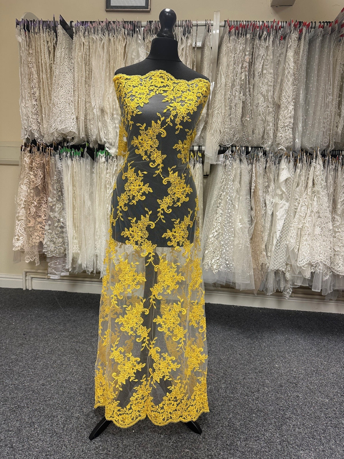 Gelbe Spitze - Adele