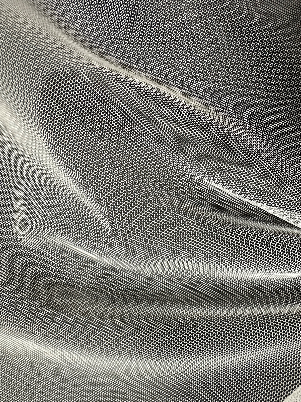 Elfenbeinfarbener Öko-Tüll – Erfrischung