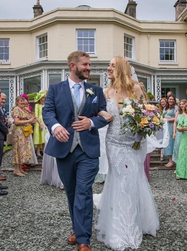 Elfenbeinfarbene Laserspitze – Doba