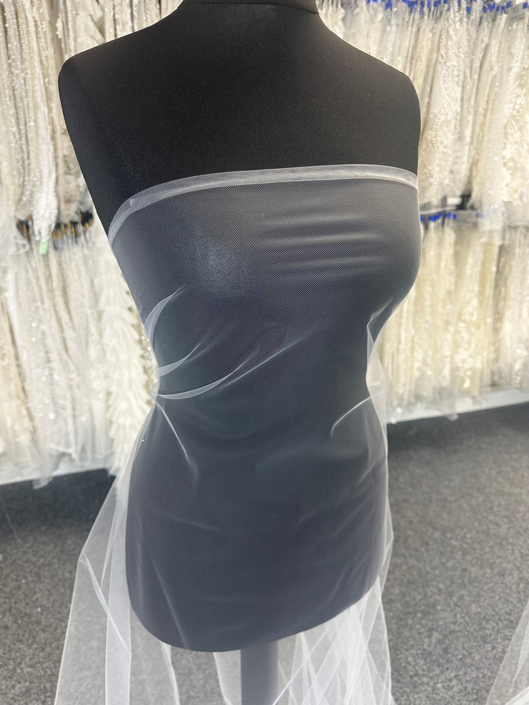 Diamantweißer Brauttüll für Schleier – Romance