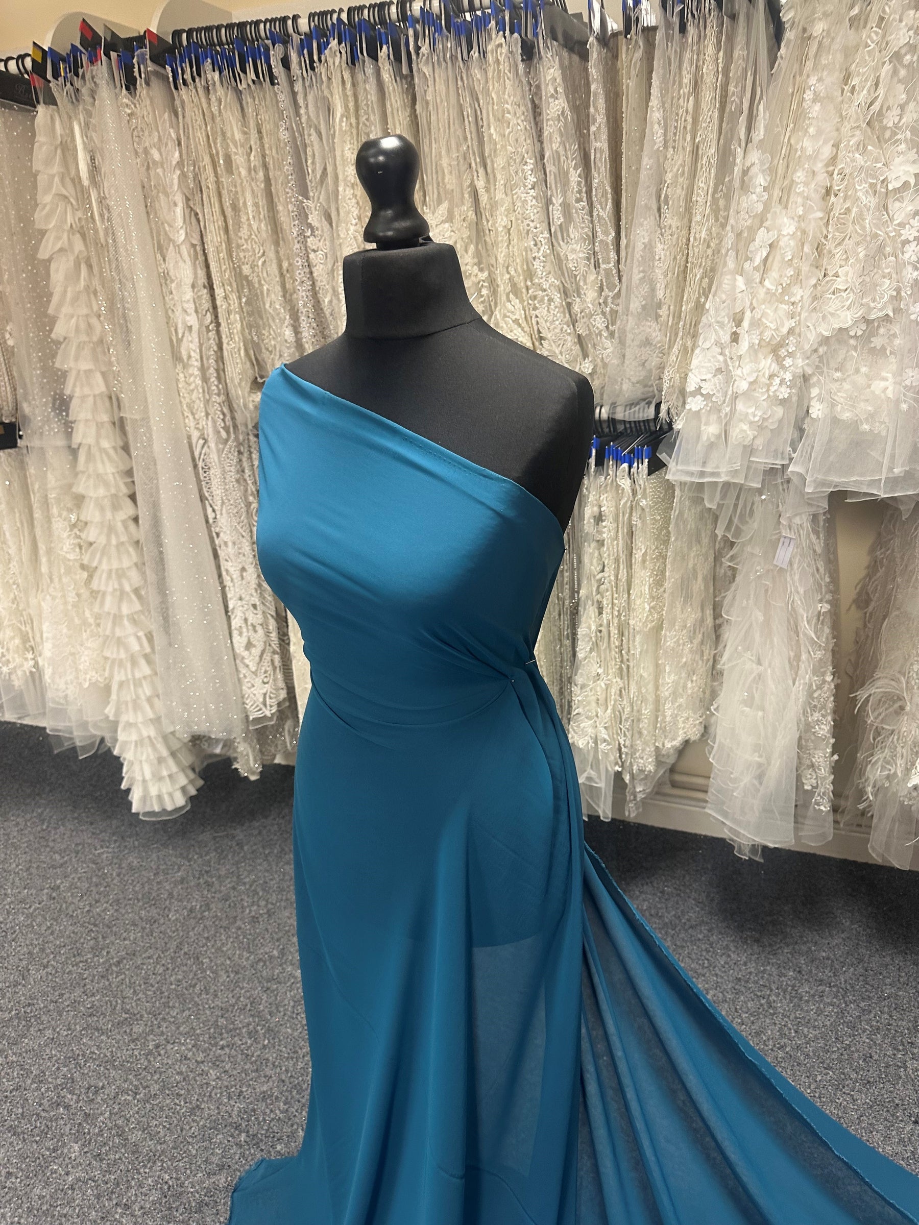 Blaugrüner Polyester-Chiffon – Benevolence