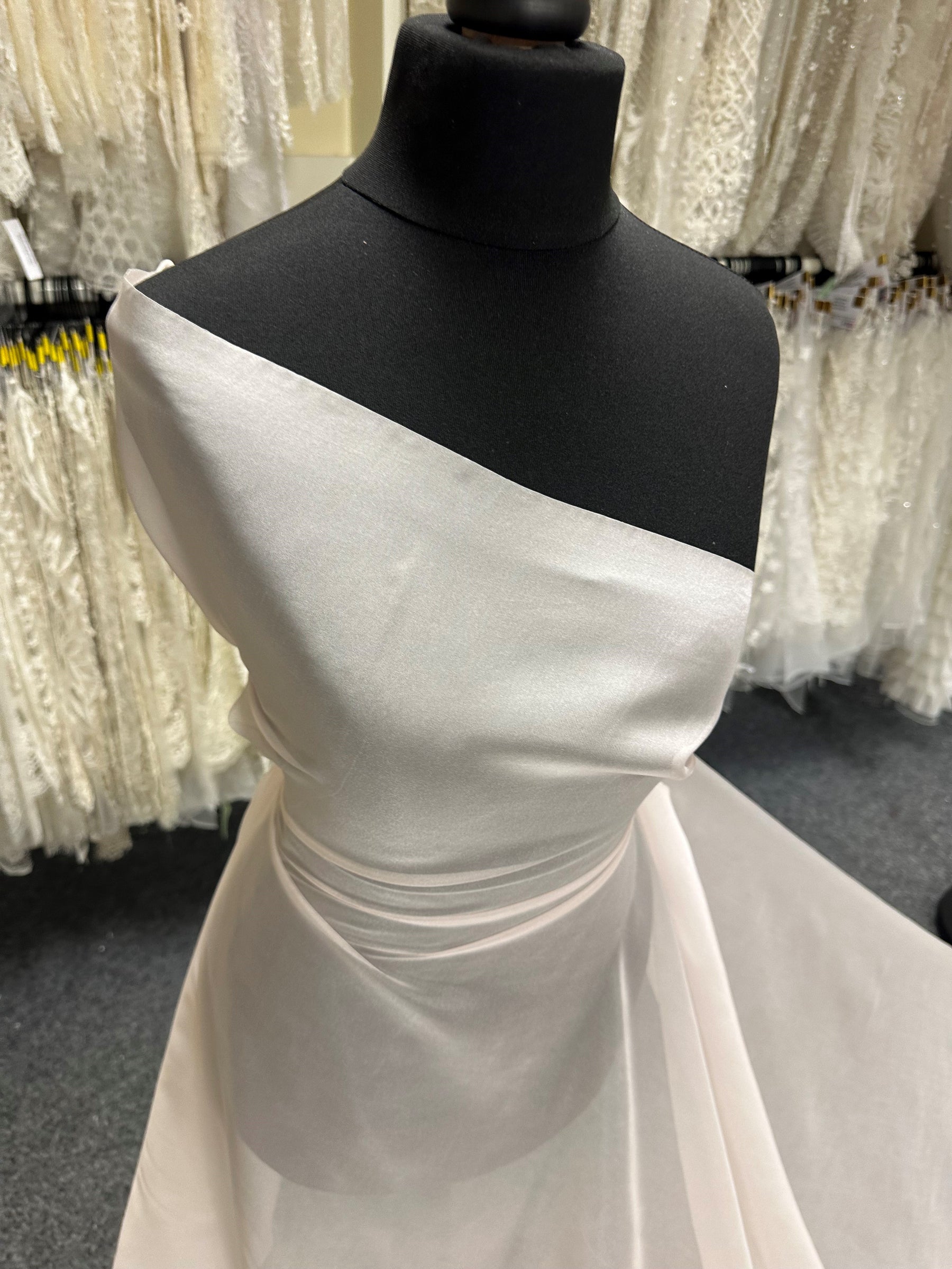 Hell Rosa Polyester-Chiffon – Honesty