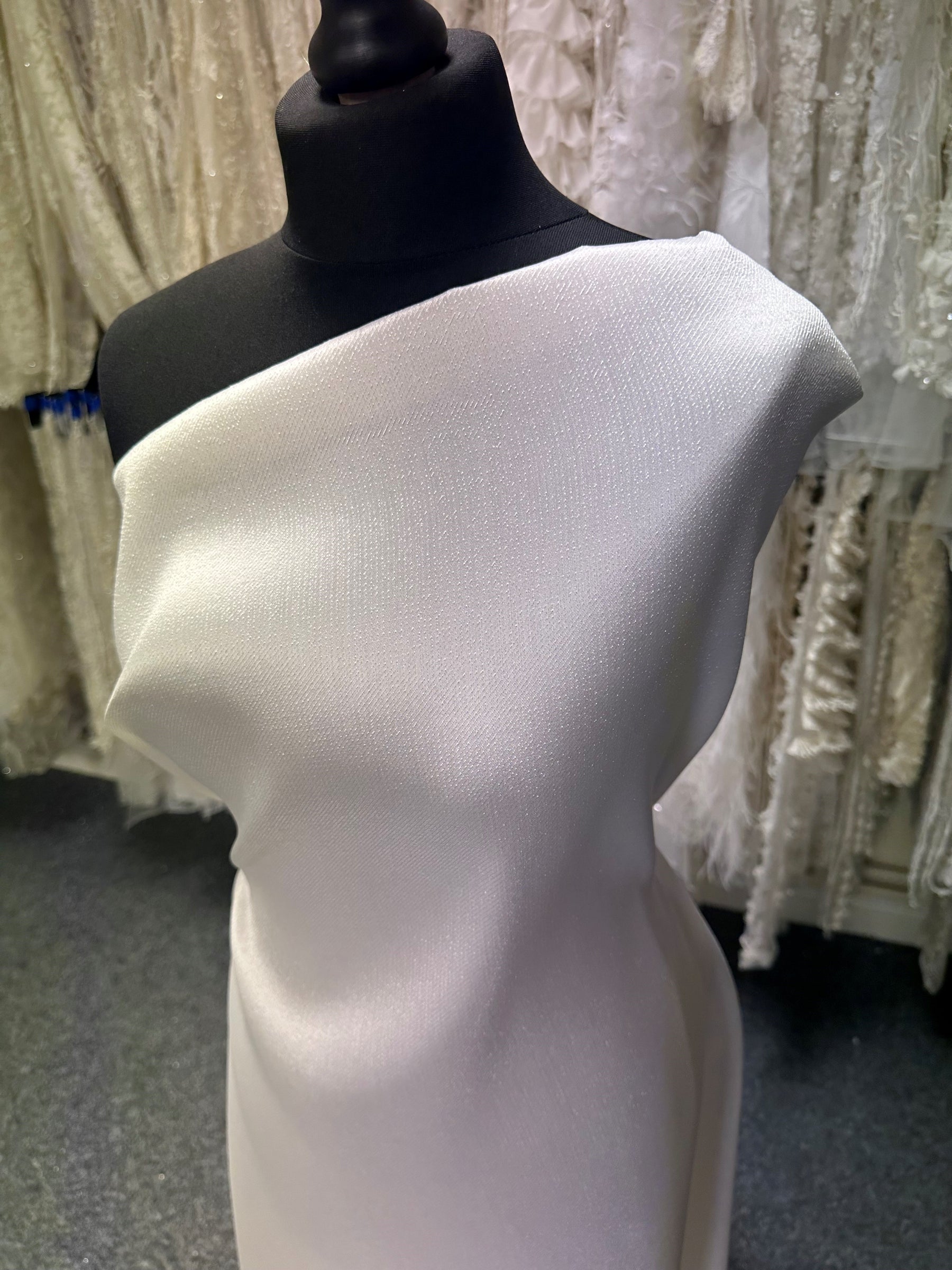 Elfenbein Poly/Rayon Mikado – Emotion