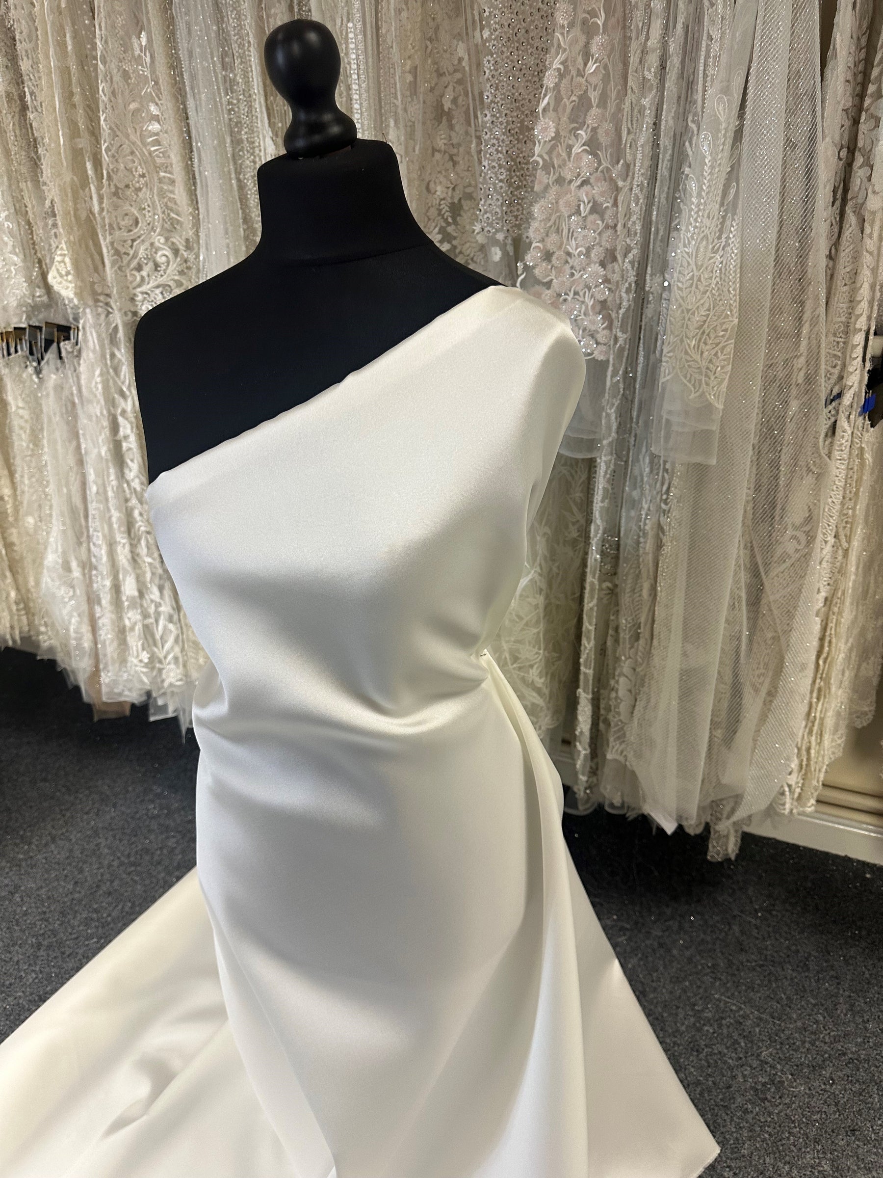 Elfenbeinfarbener Öko-Organza-Mikado – Cheer