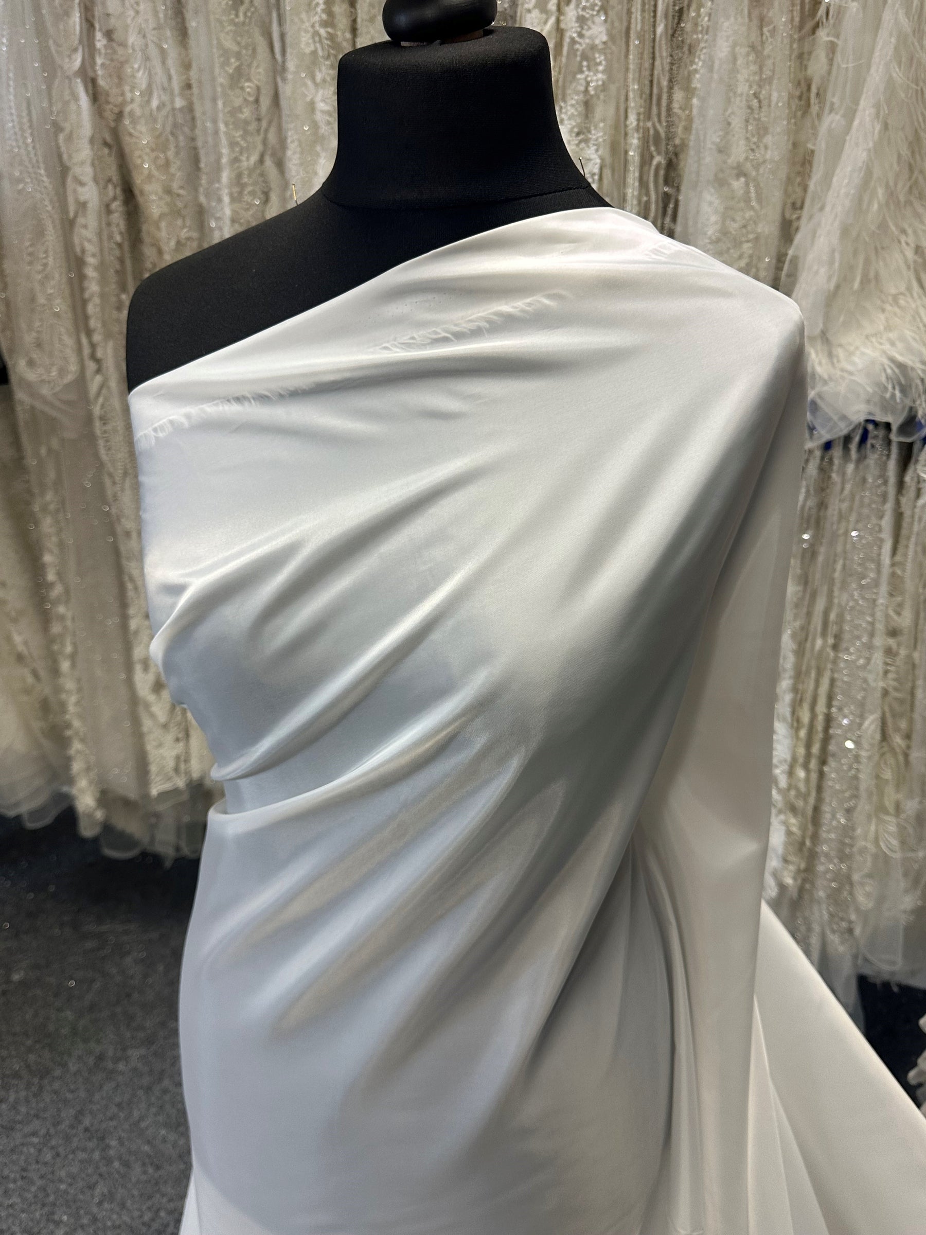 Elfenbeinfarbener Polyester-Futterstoff - Eclipse
