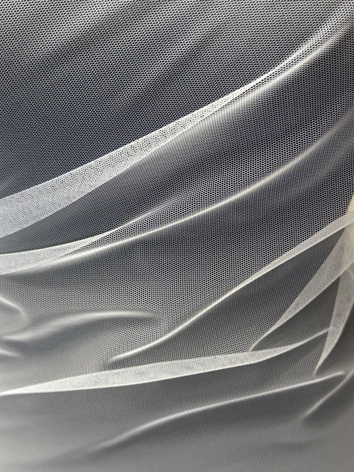 Elfenbeinfarbener Tüll – Karneval