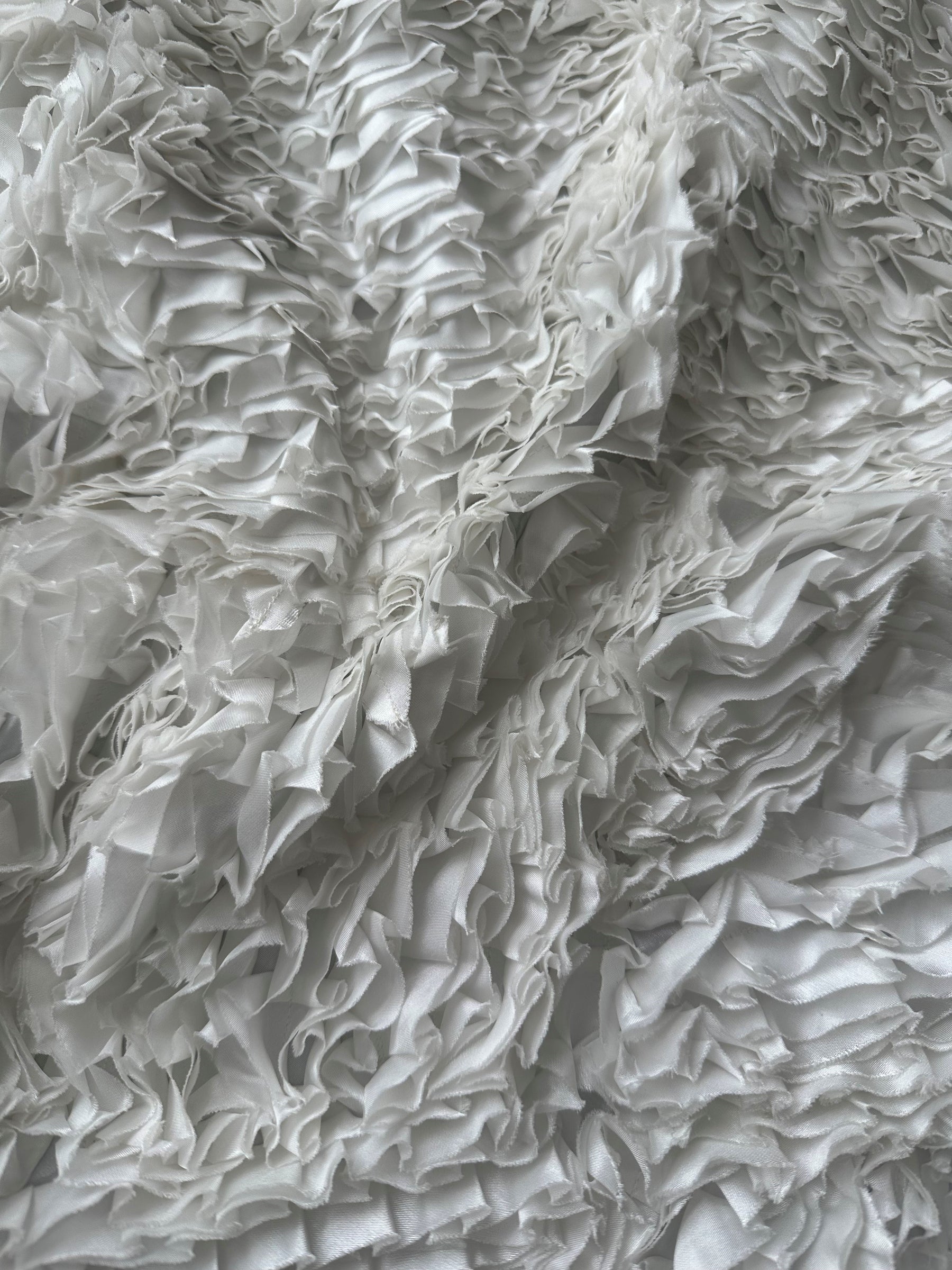 Elfenbeinfarbene Couture-Stickerei – Mystique