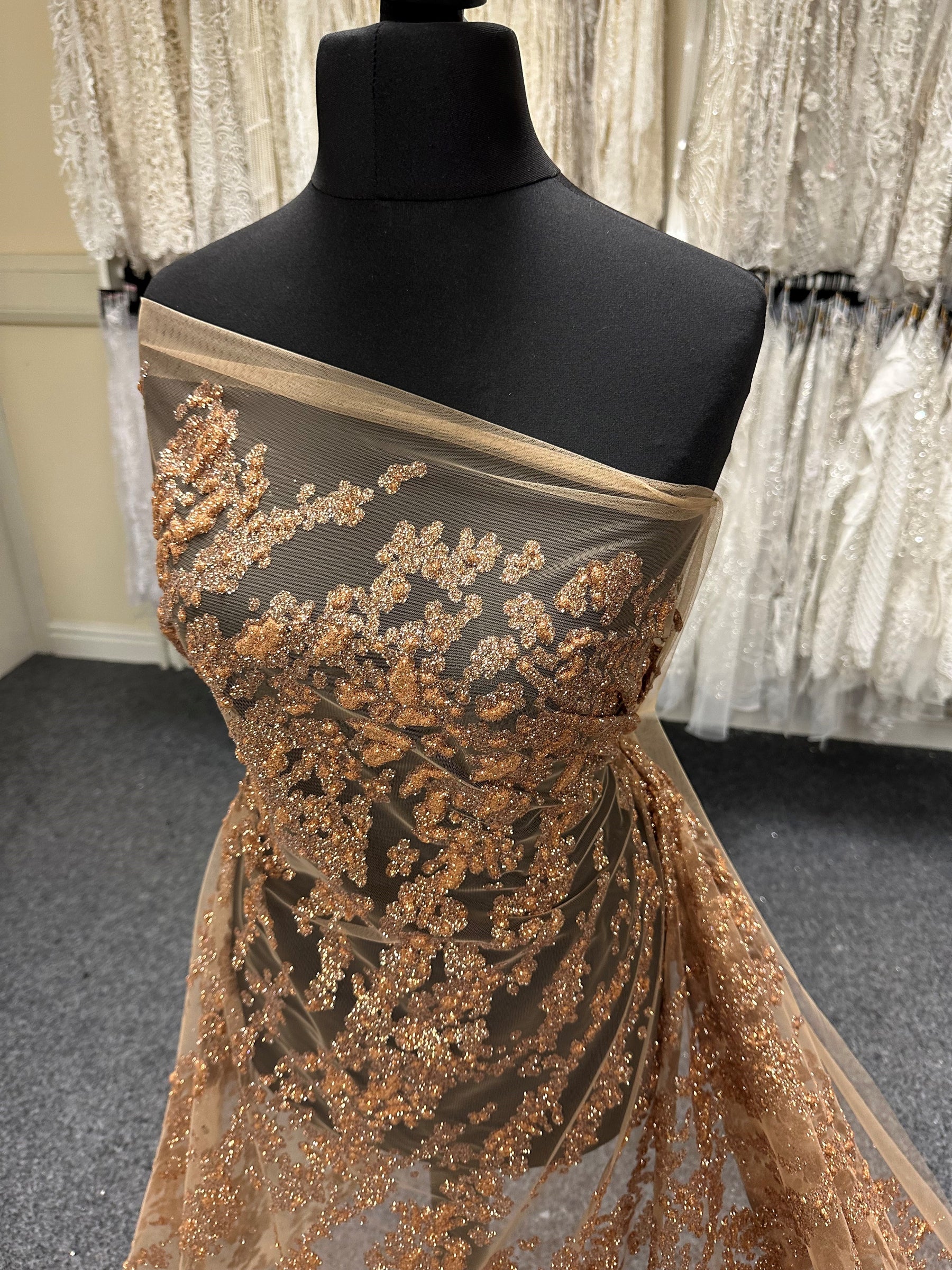 Bronzener Glitzertüll – Colby