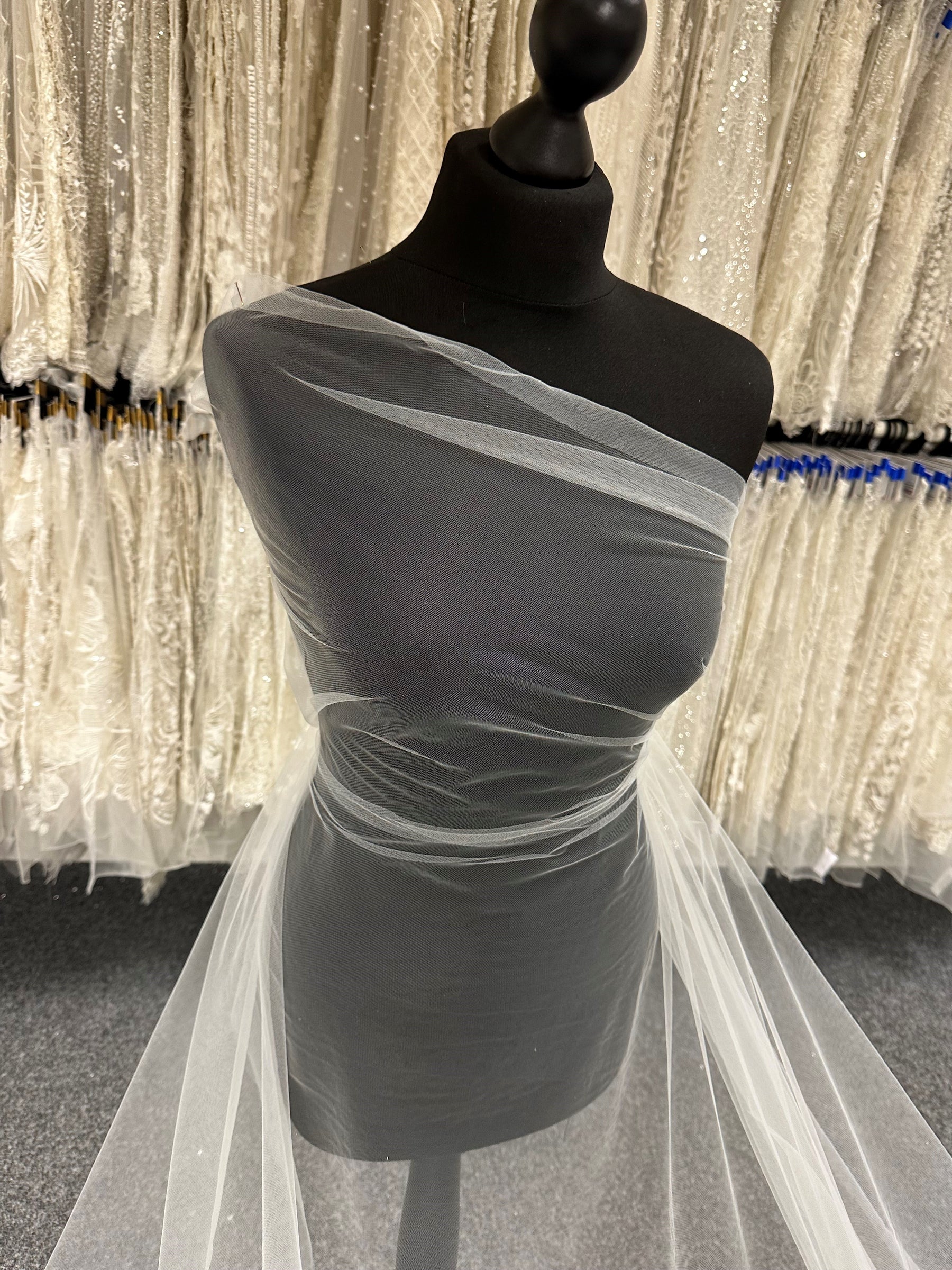 Diamantweißer Brauttüll für Schleier – Romance