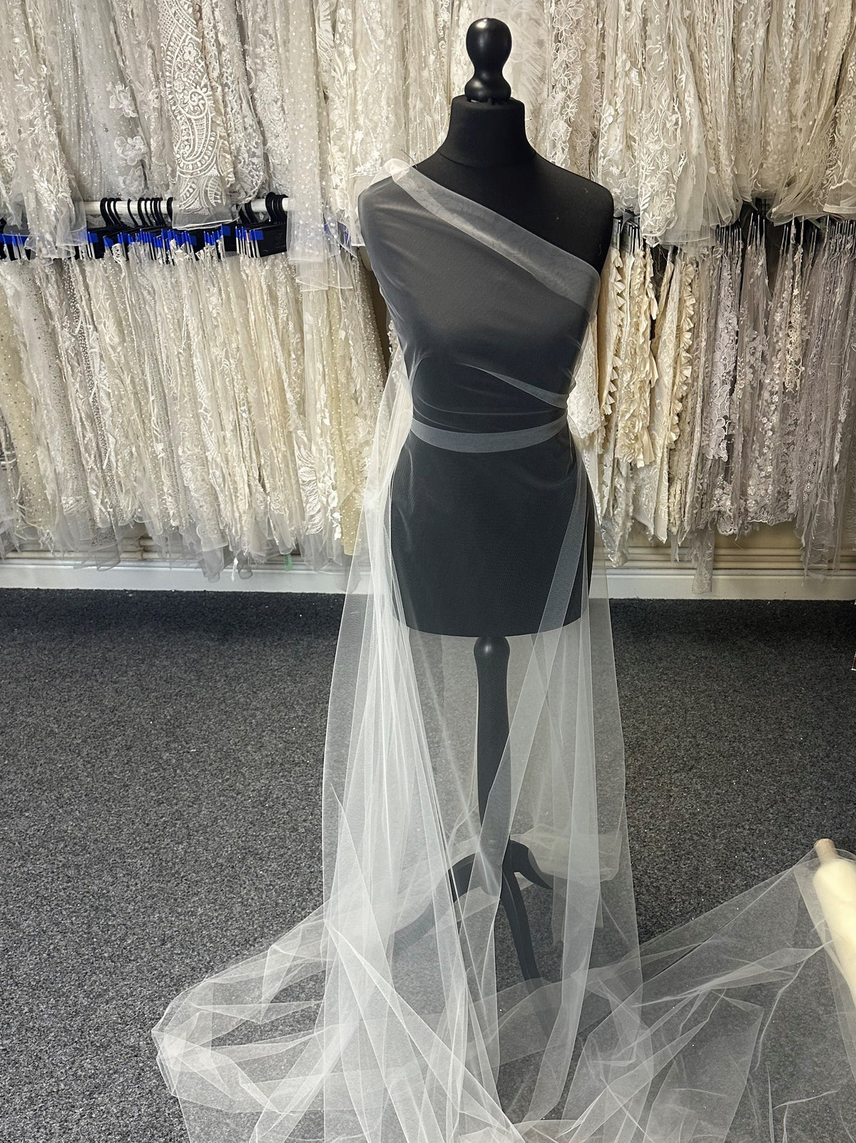 Elfenbeinfarbener Öko-Tüll für Schleier – Tender