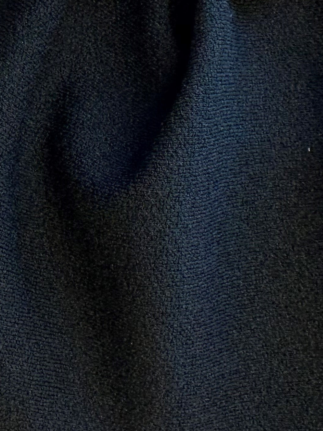 Schwarzer Stretch-Scuba-Crêpe – Farne