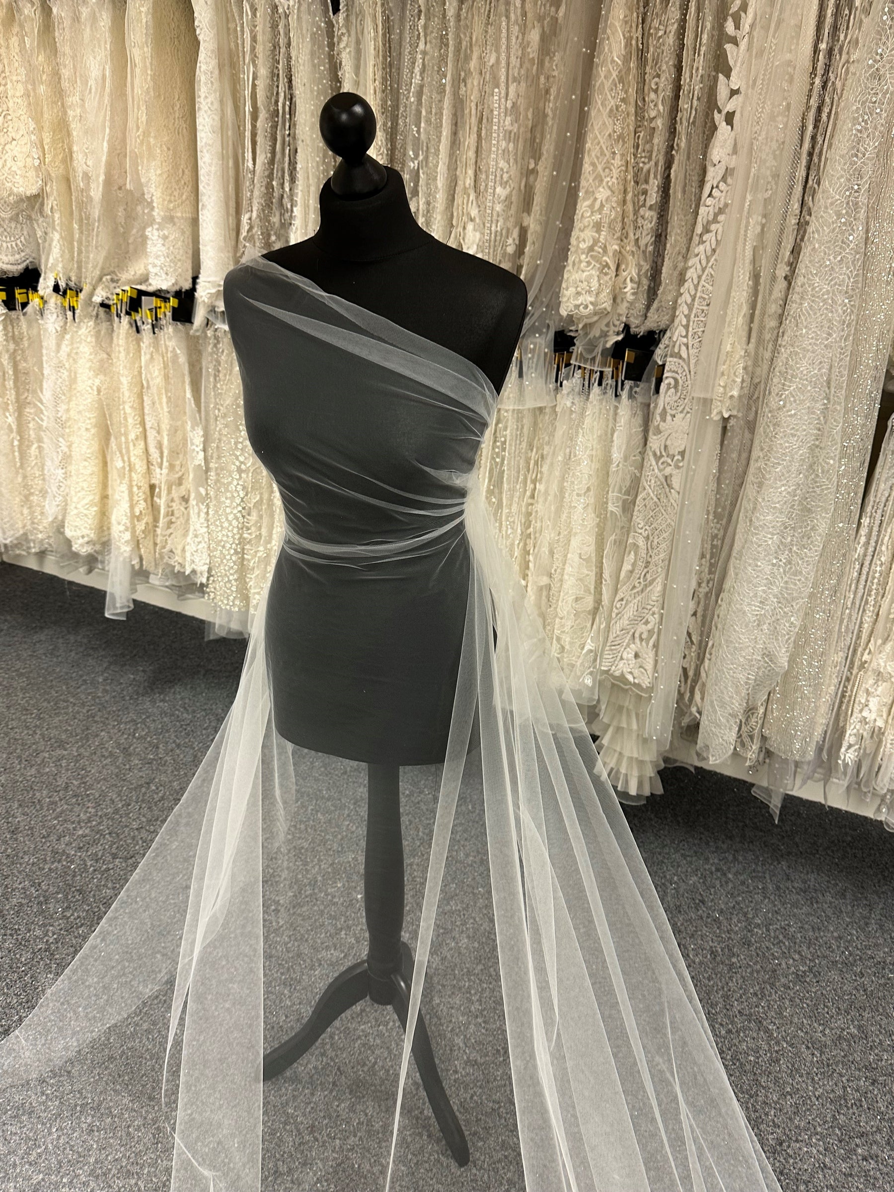 Diamantweißer Brauttüll für Schleier – Romance