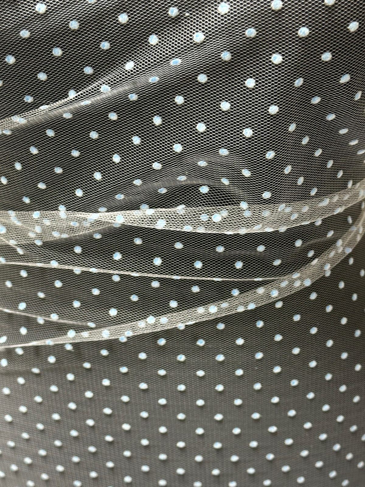 Hellblauer Flocktüll - Fiesta