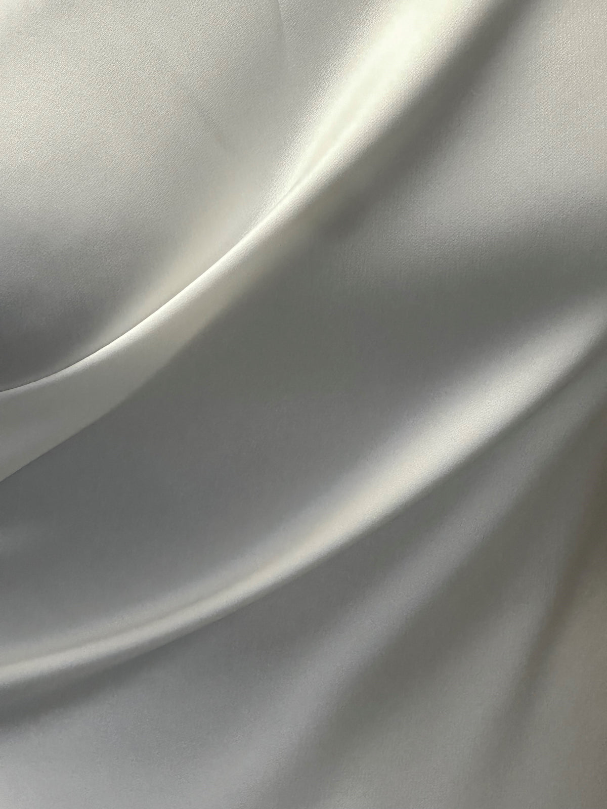 Scuba aus elfenbeinfarbener Seidenmischung - Statue