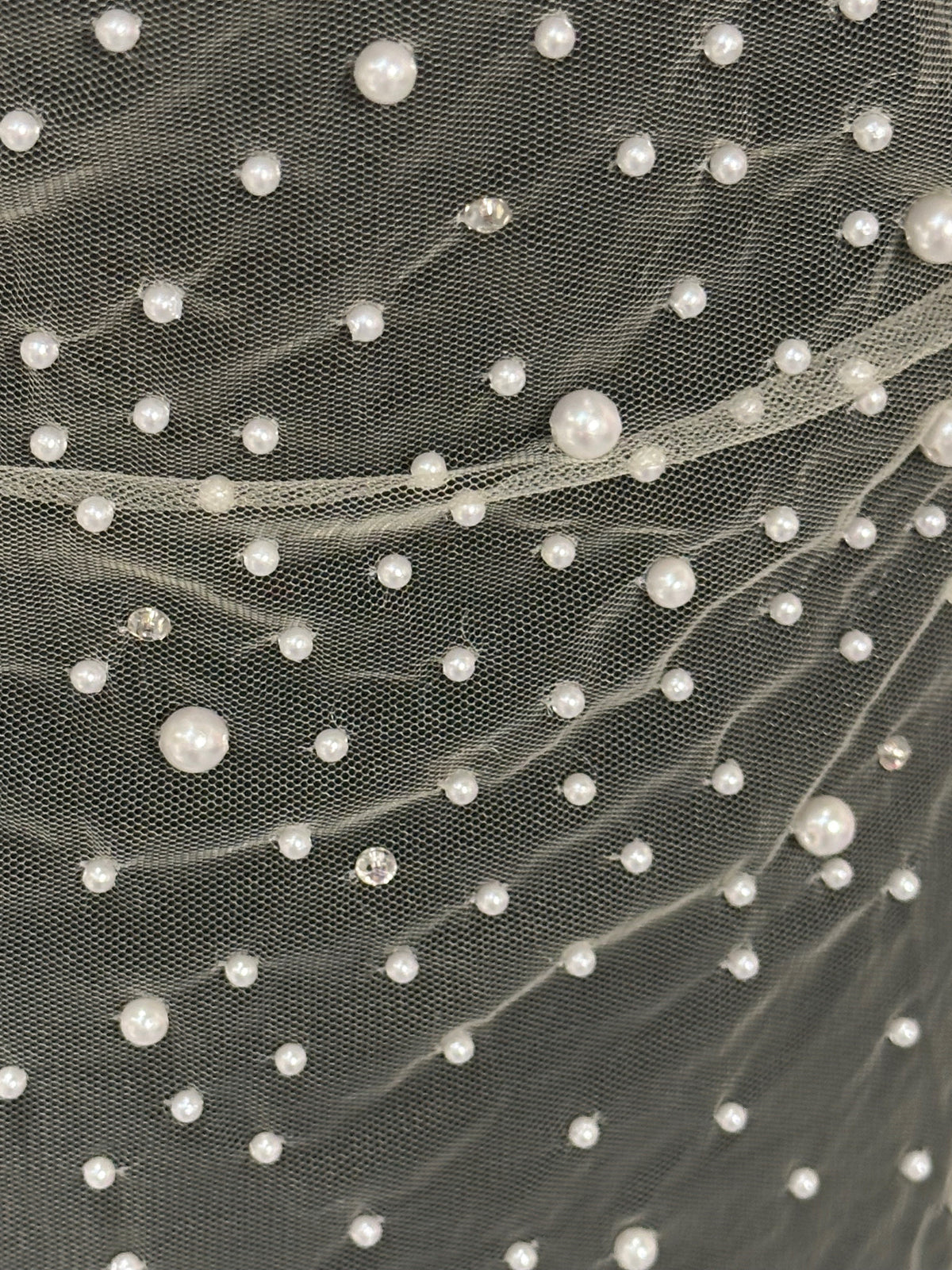 Champagnerfarbener Perlentüll - Maki