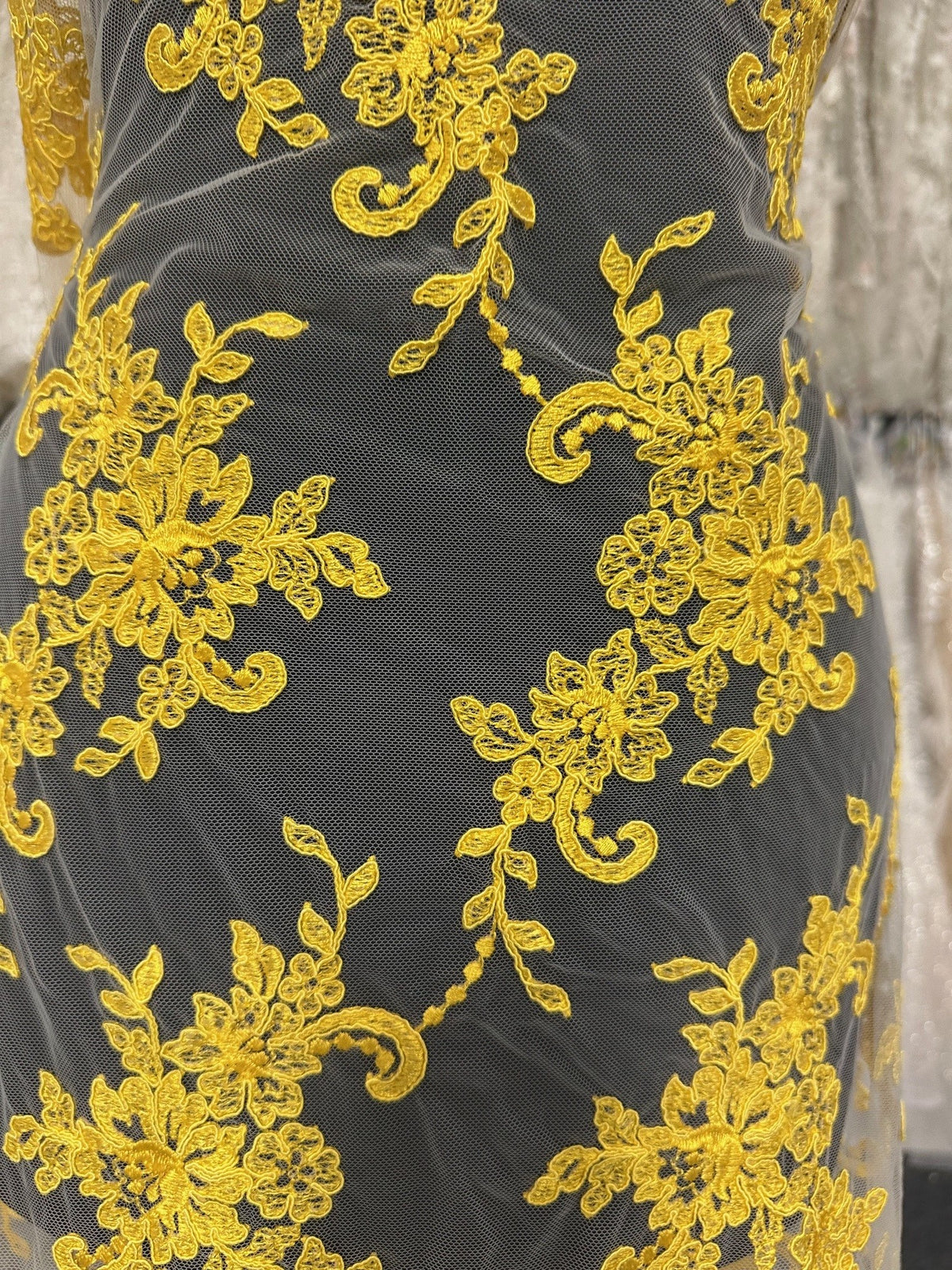 Gelbe Spitze - Adele