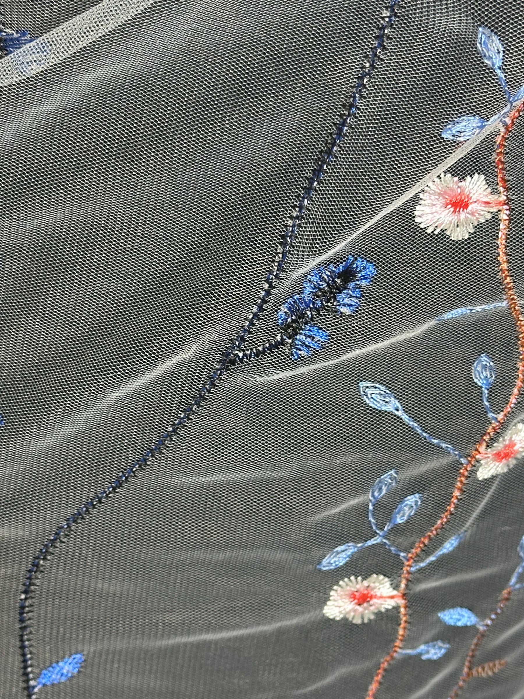 Tutti Frutti bestickte Spitze – Sassi