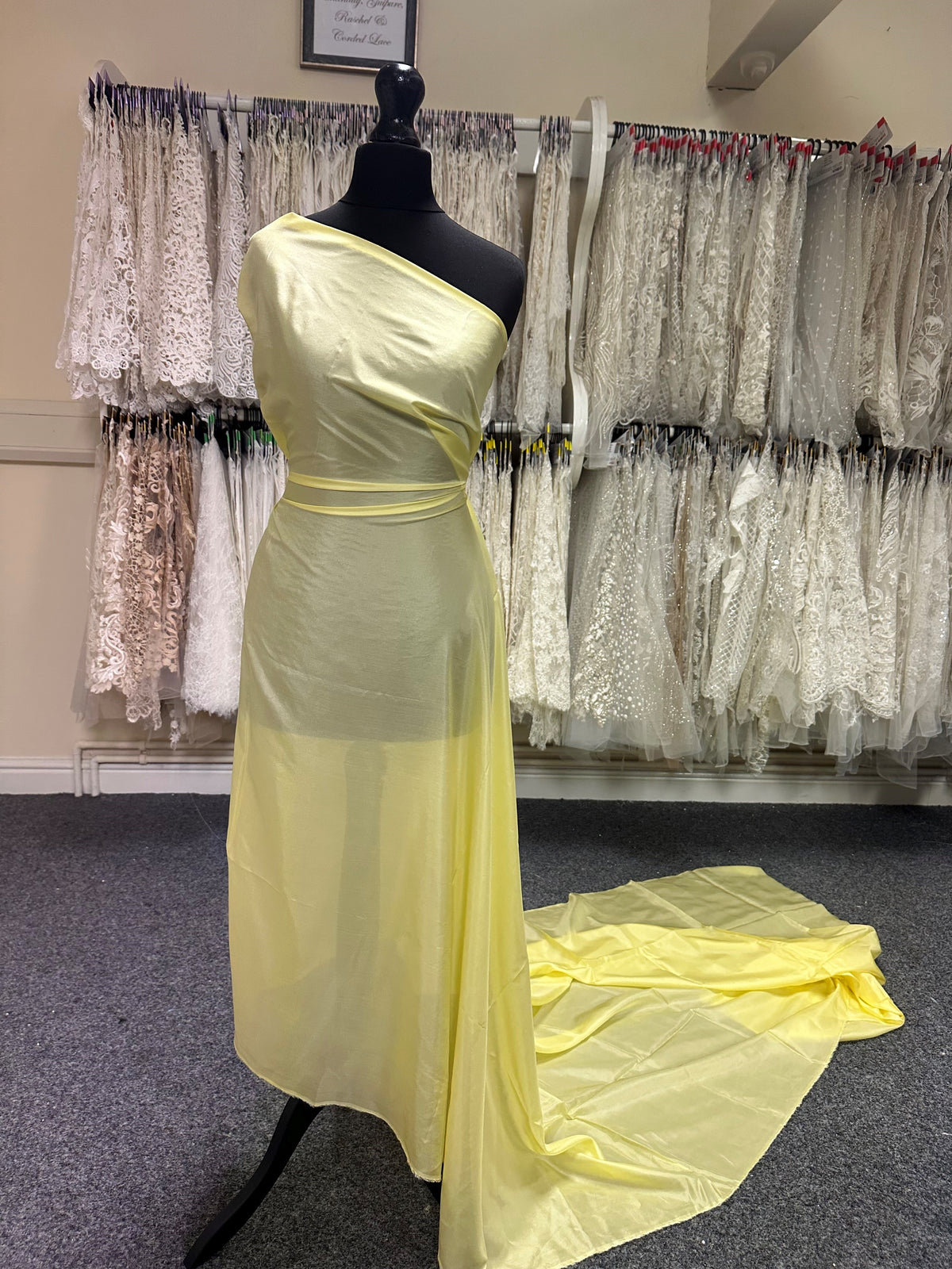 Hellgelber Habotai aus Seide – Mosaik