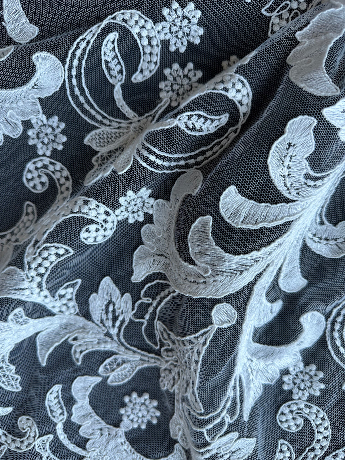 Elfenbeinfarbene Kordelspitze – Marika