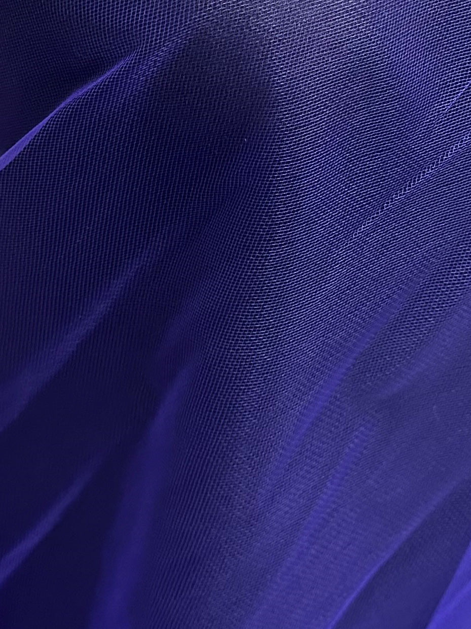 Violetter Tüll für Schleier – Climax