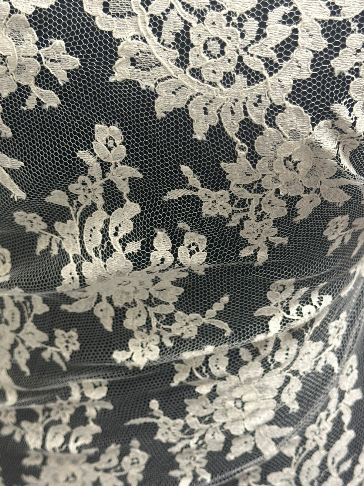 Elfenbeinfarbene Chantilly-Spitze – Eleanor