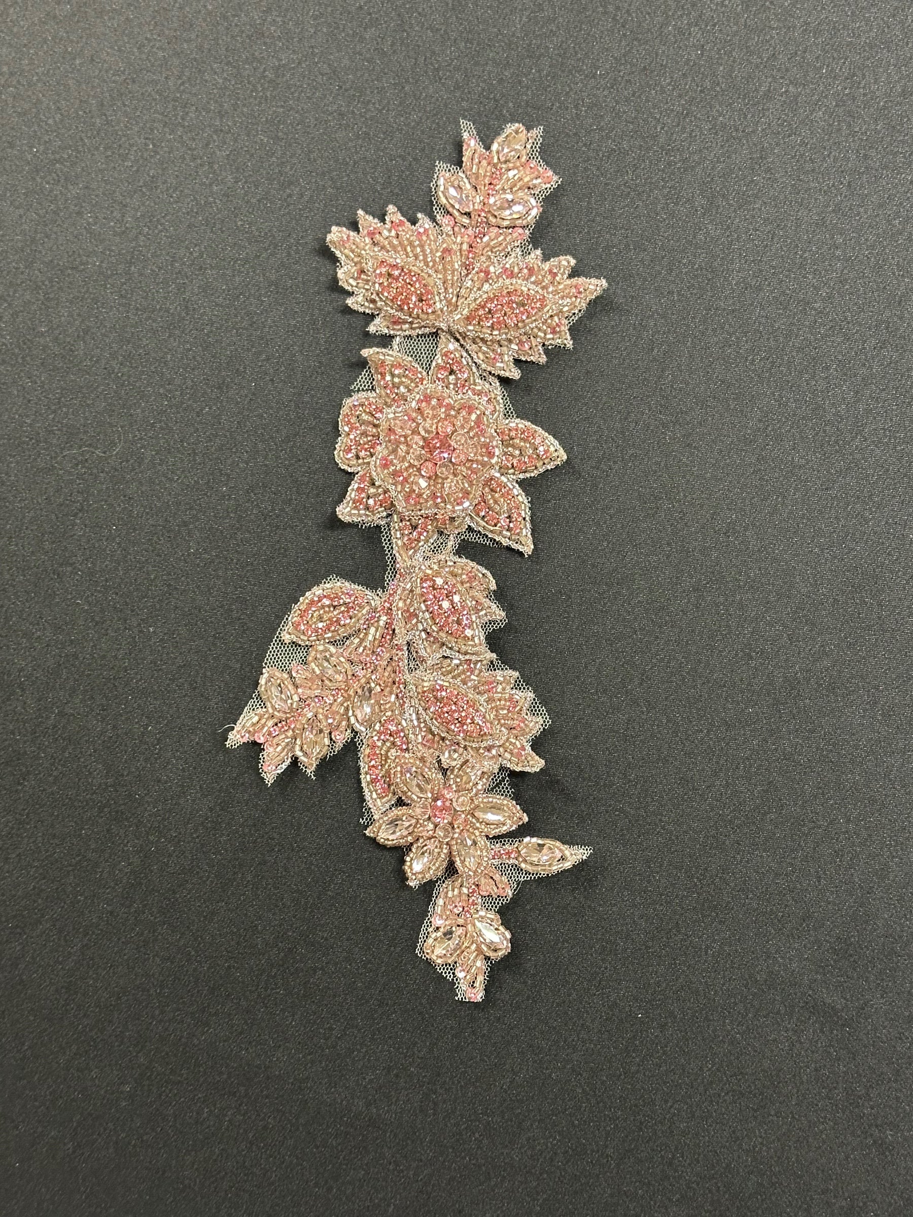 Kristallstickerei (Rosa) – Schwerkraft