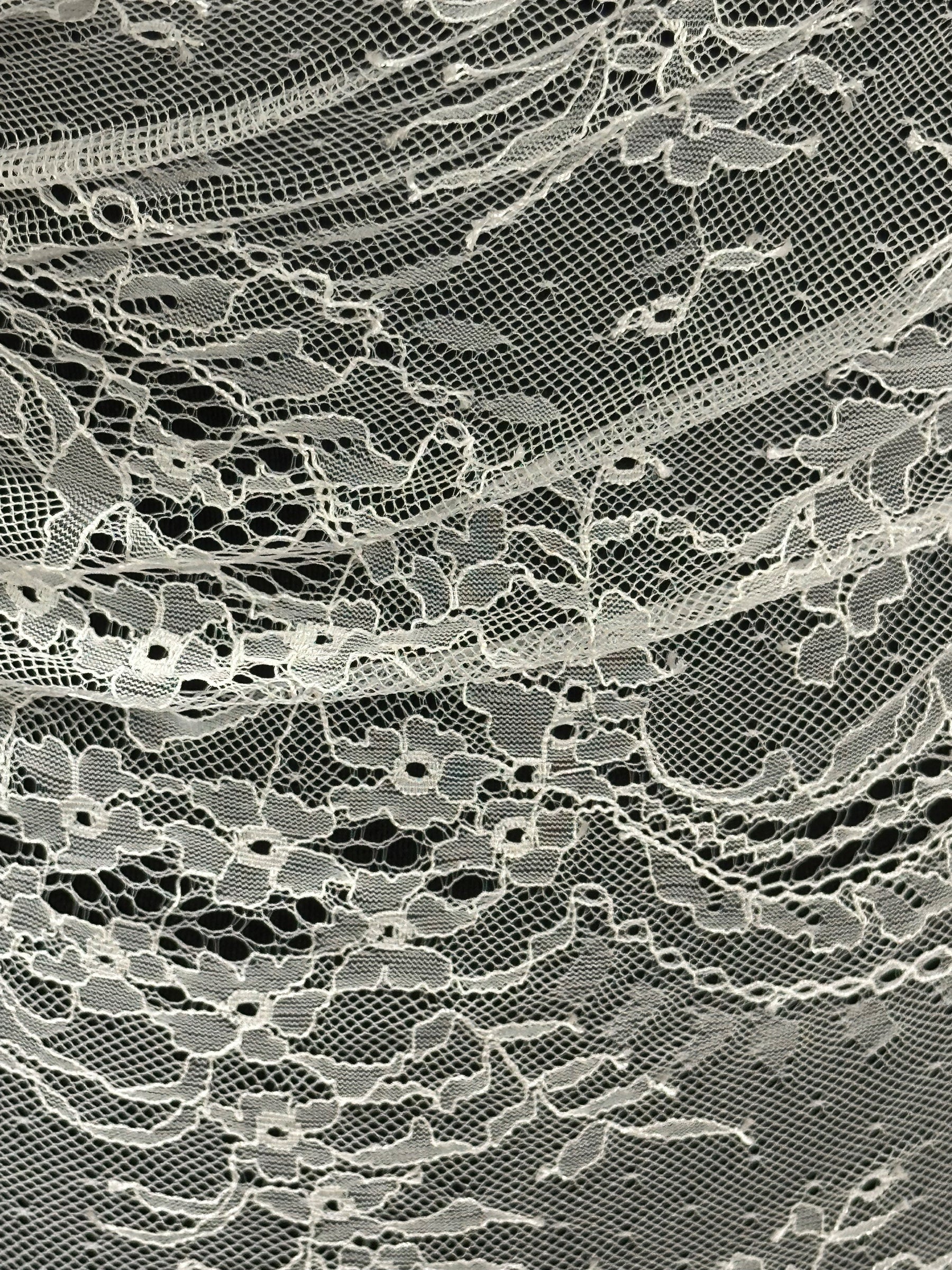 Elfenbeinfarbene Raschel-Brautspitze – Jessie