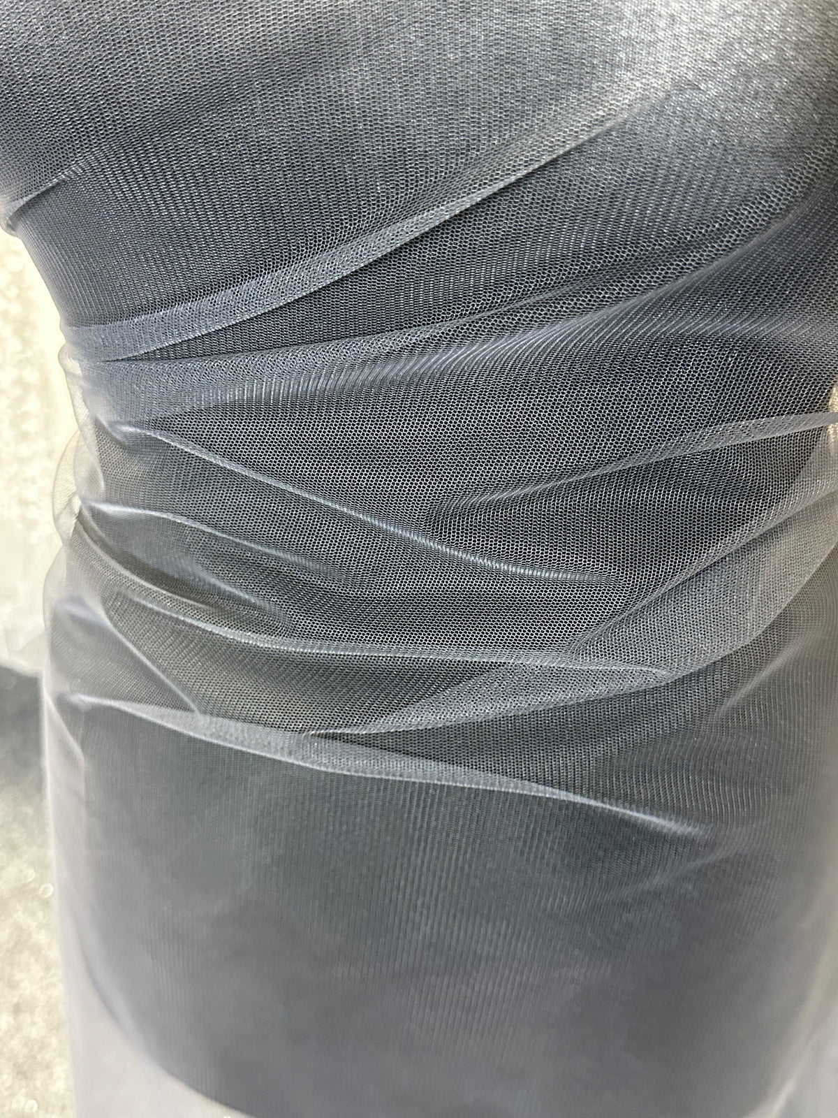 Tüll in Rotgussgrau - Karneval