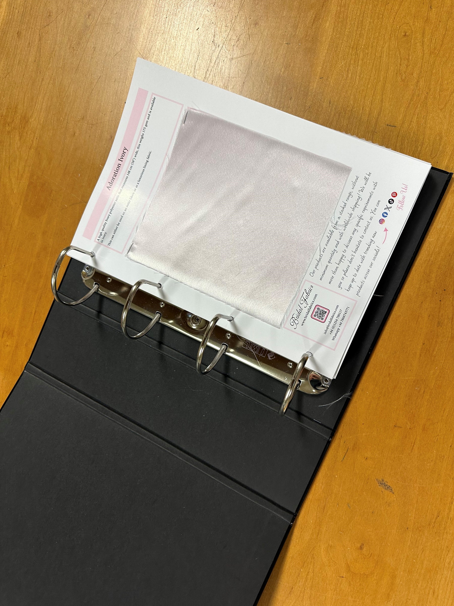 Musterbuch - Stoffe (nach Wahl des Kunden)