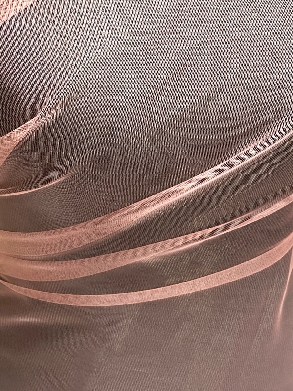 Korallenroter, weicher Stretch-Tüll - Impetus