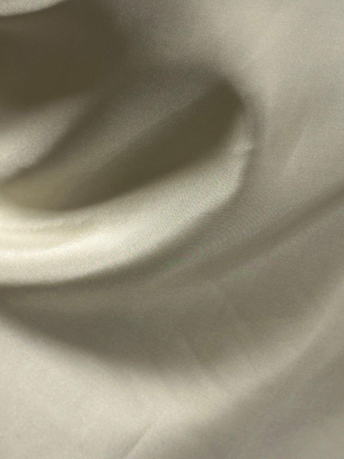 Cremefarbene, schwere Habotai-Seide – Allure