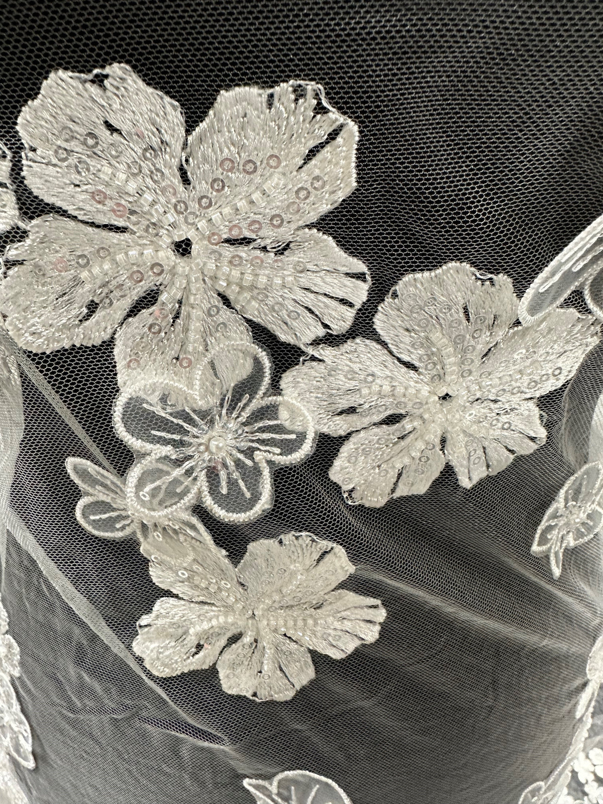 Elfenbeinfarbene Brautspitze - Sidonia