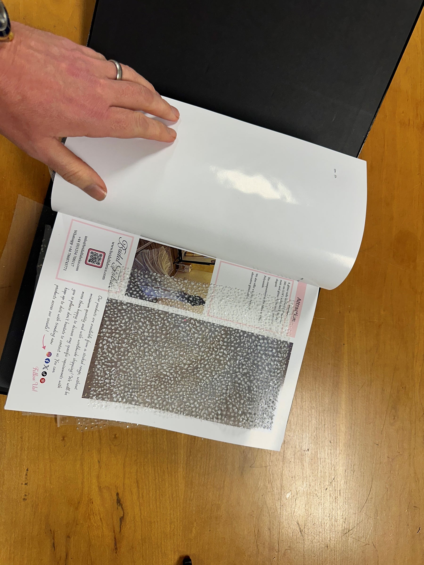 Musterbuch – Glitzertüll