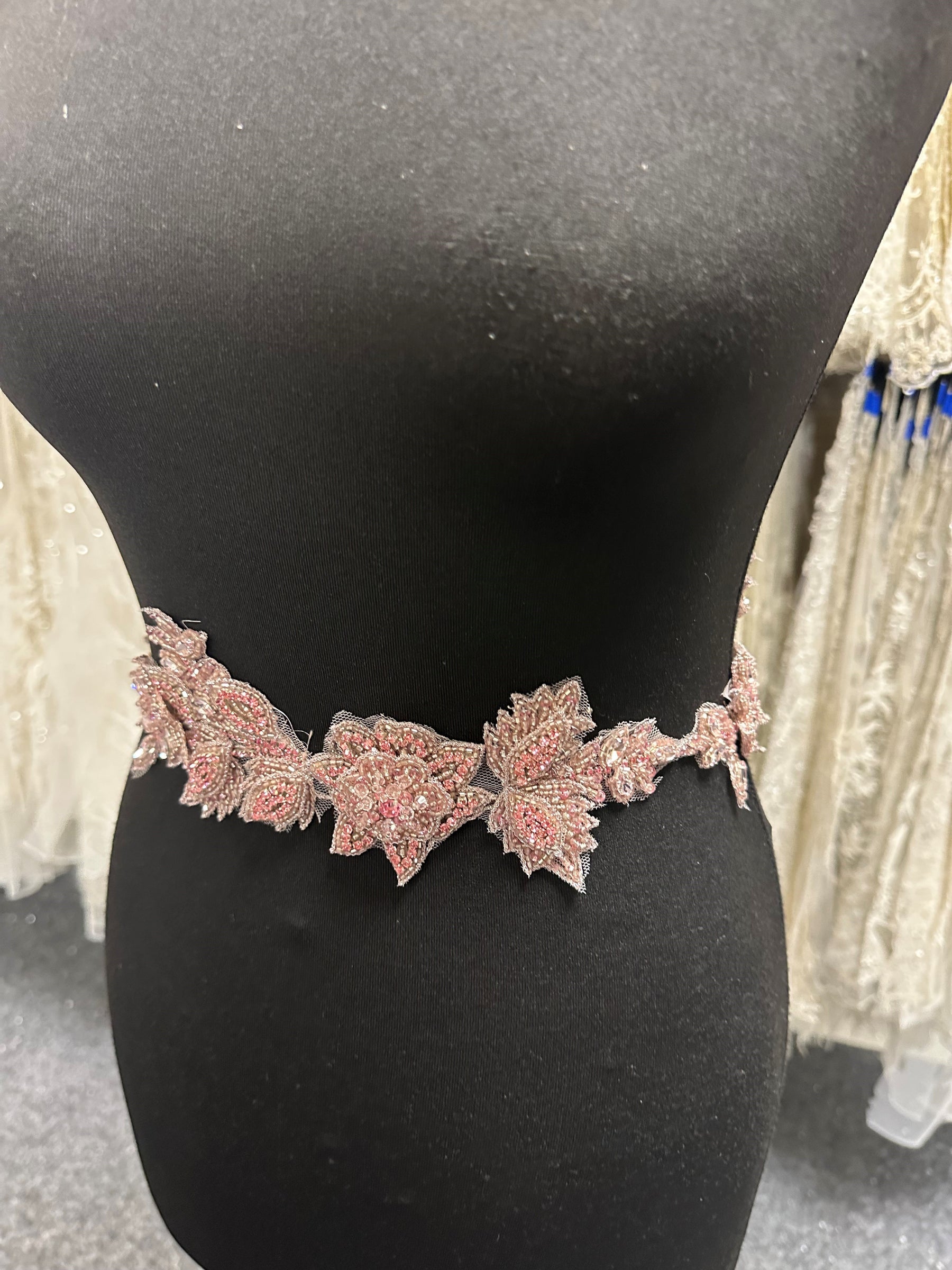 Kristall-Kleiderbesatz – Gravity (Pink)