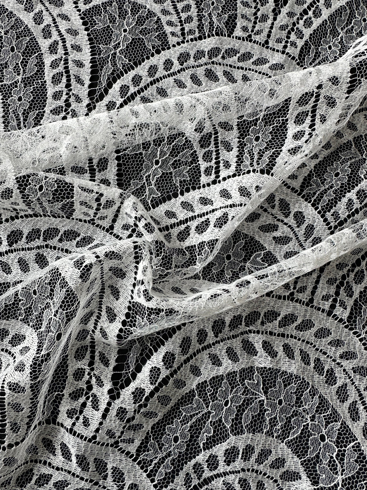 Elfenbeinfarbene Chantilly-Spitze - Solveig